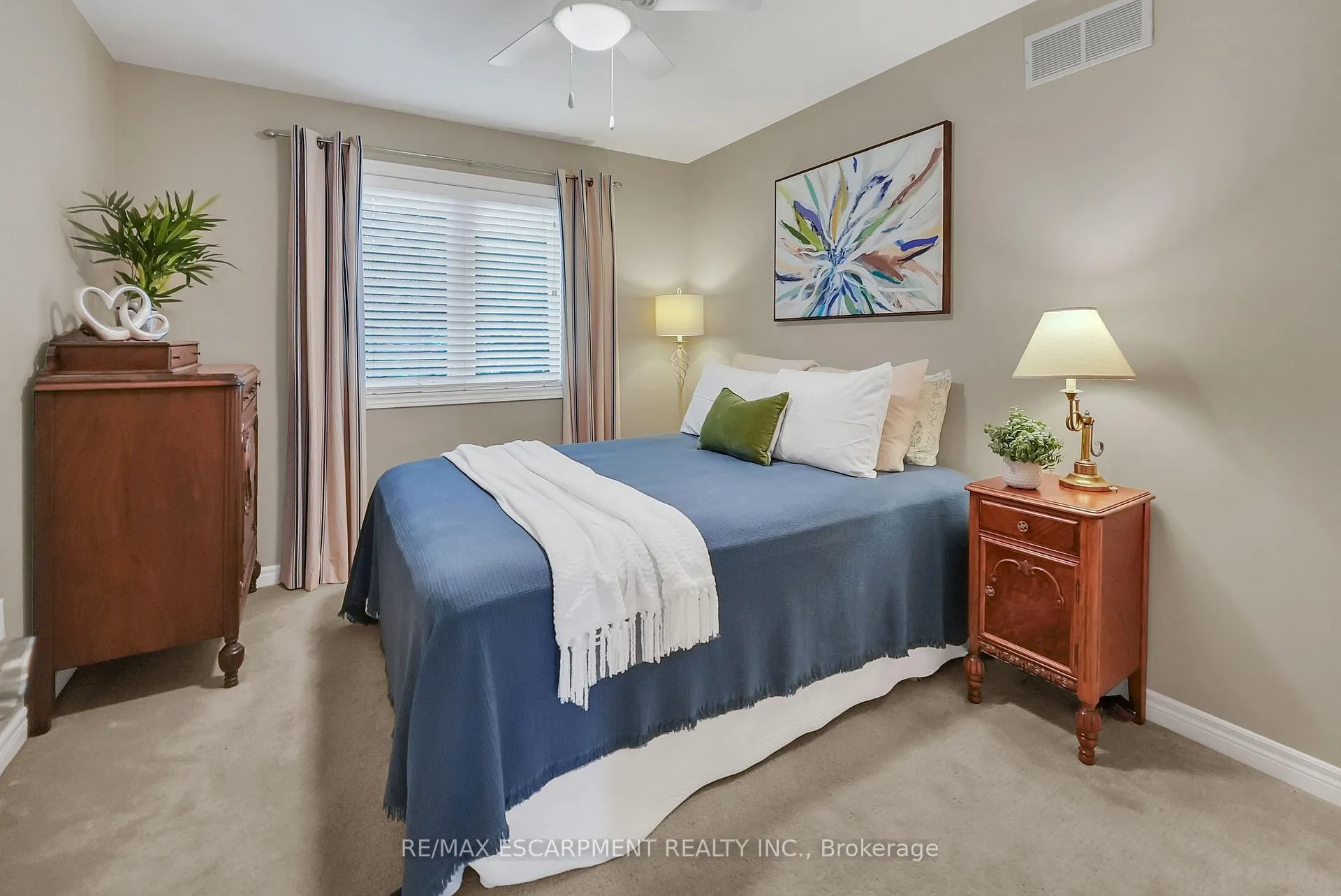 Photo 18 of 3910 Rainbow Lane, Lincoln, Lincoln-Jordan/Vineland — HOMEH