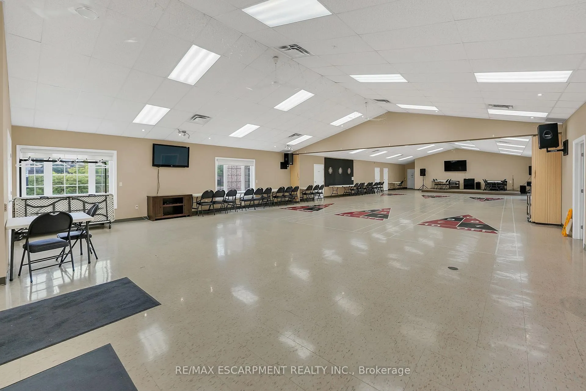 Photo 41 of 3910 Rainbow Lane, Lincoln, Lincoln-Jordan/Vineland — HOMEH