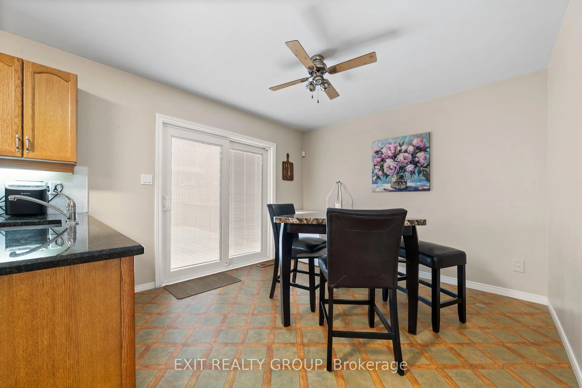 Photo 17 of 44 Bleeker Avenue, Quinte West, Sidney Ward — HOMEH