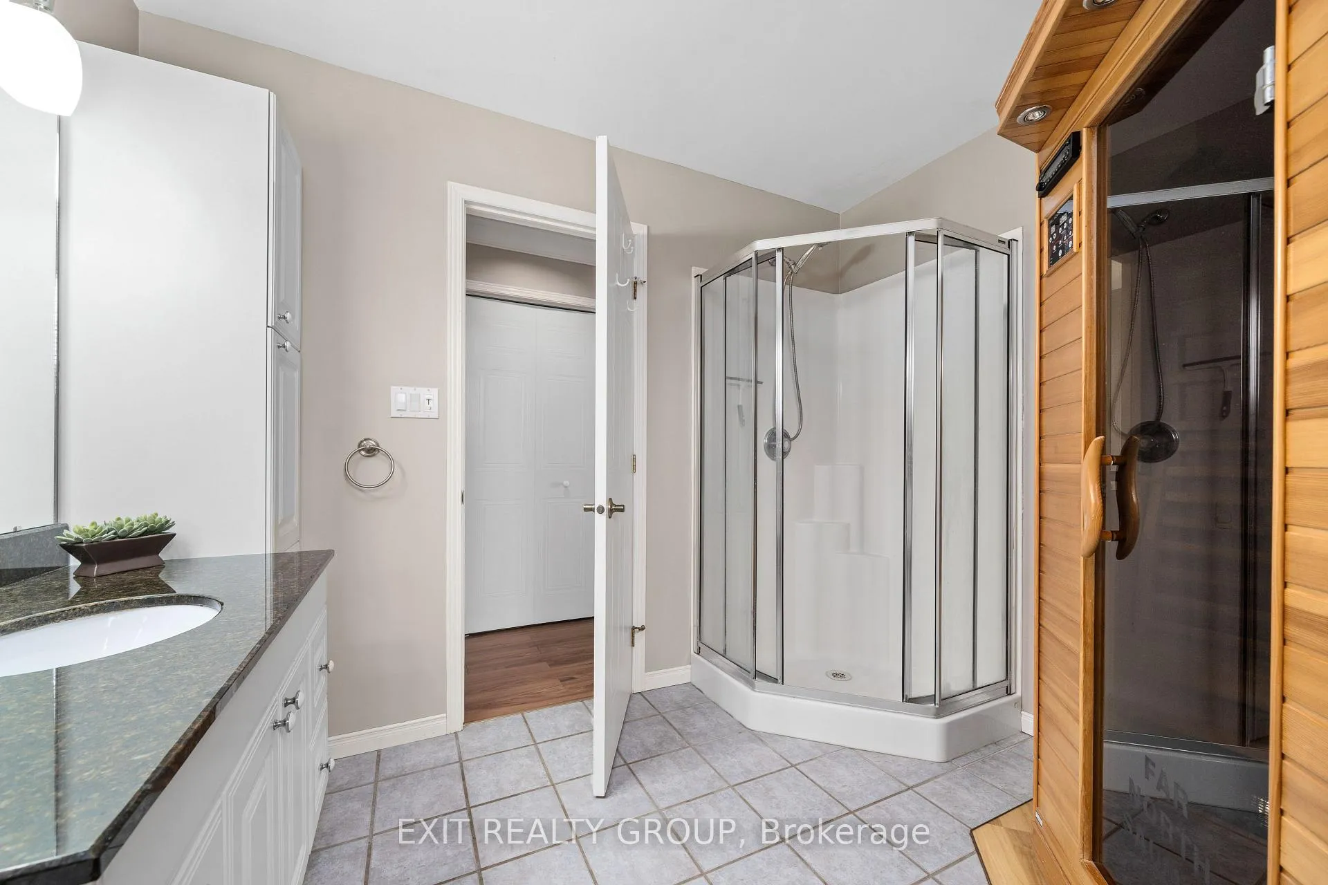 Photo 22 of 44 Bleeker Avenue, Quinte West, Sidney Ward — HOMEH