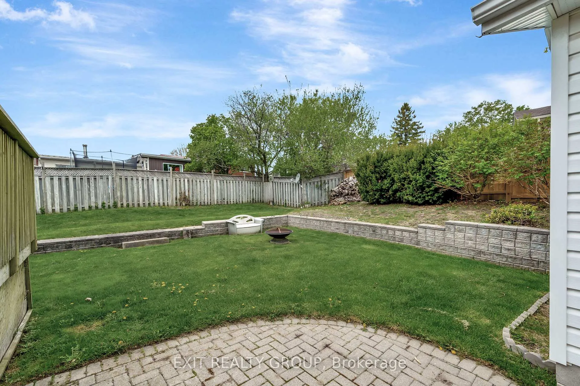 Photo 35 of 44 Bleeker Avenue, Quinte West, Sidney Ward — HOMEH