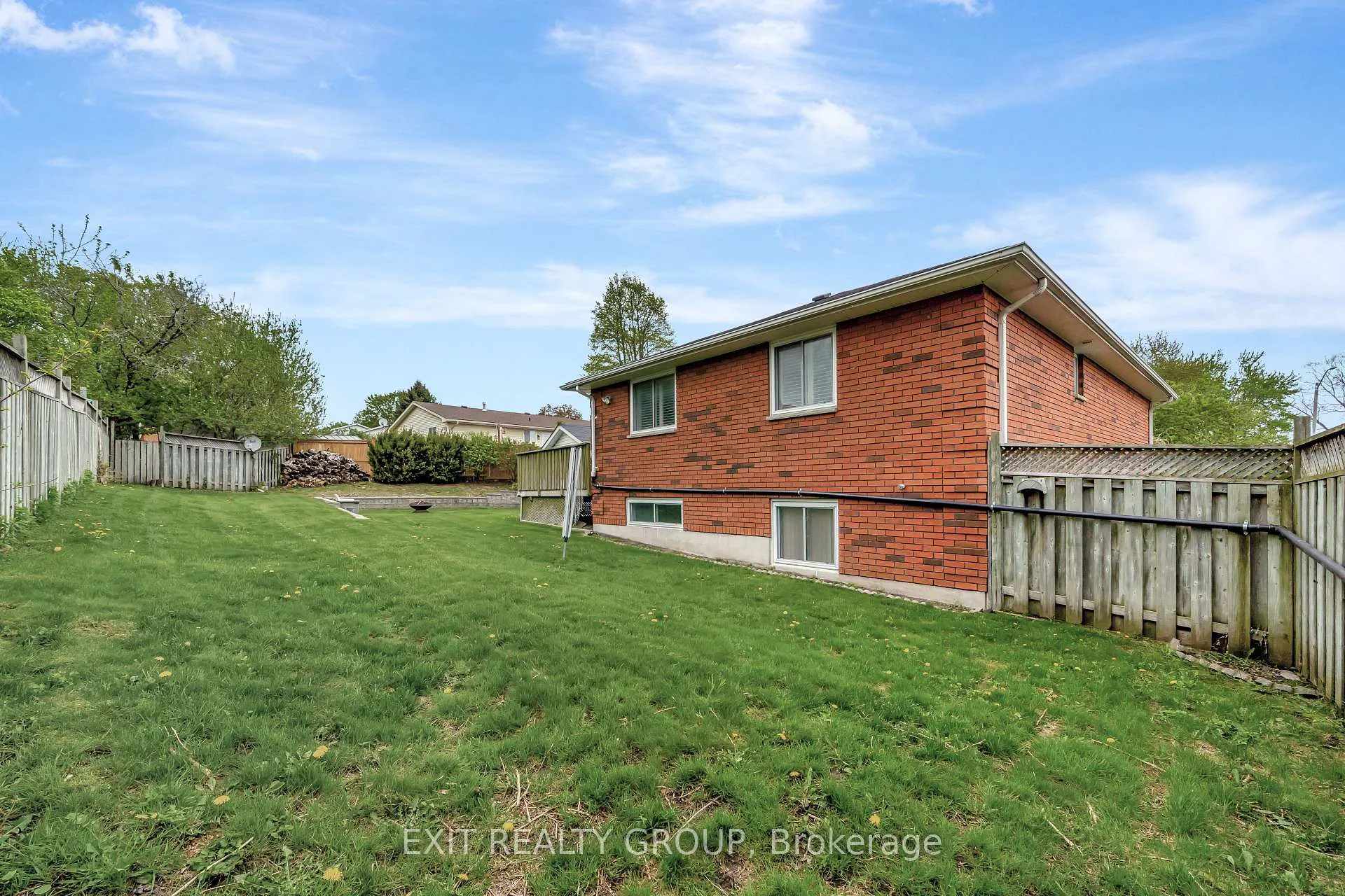 Photo 37 of 44 Bleeker Avenue, Quinte West, Sidney Ward — HOMEH