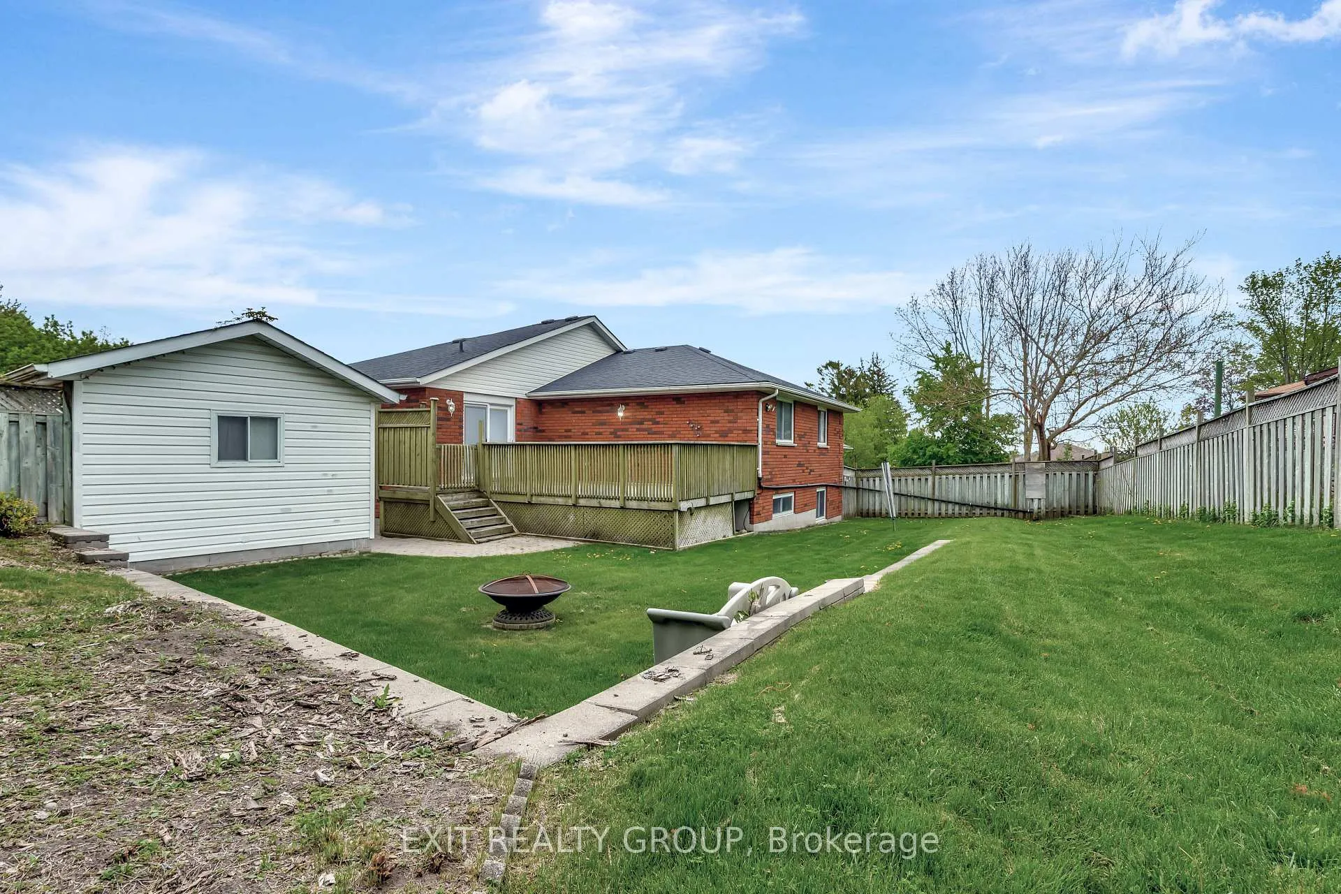 Photo 39 of 44 Bleeker Avenue, Quinte West, Sidney Ward — HOMEH