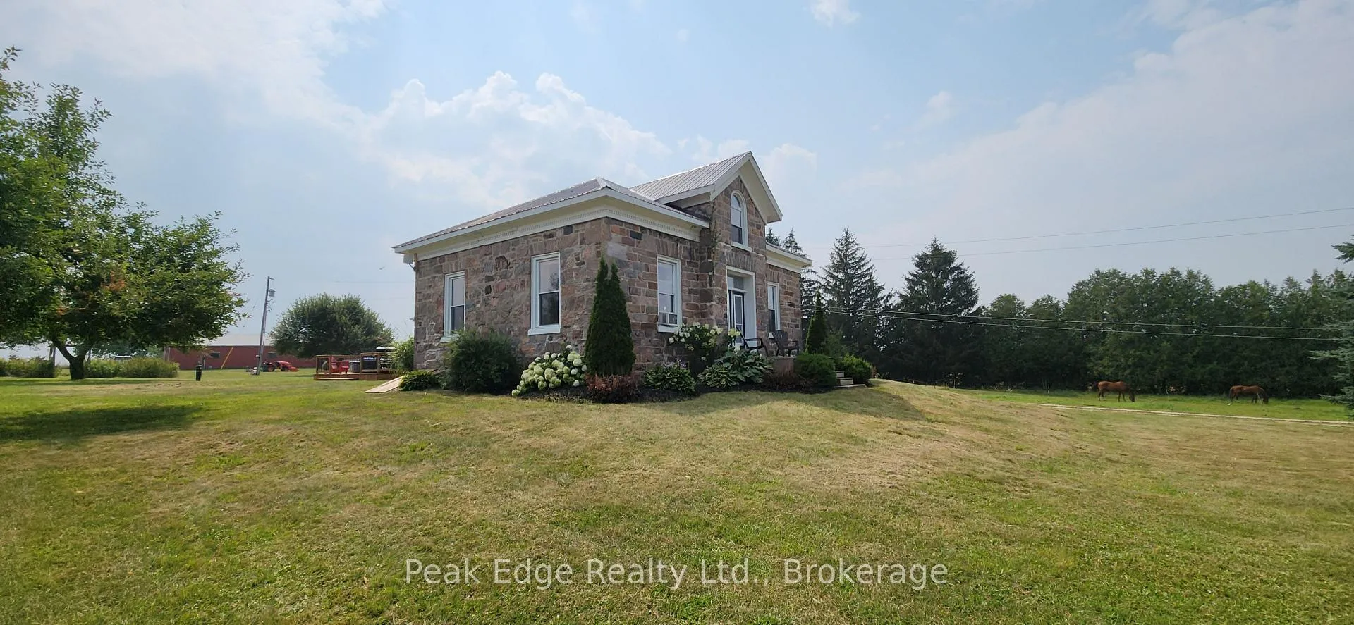 Photo 2 of 40949 Amberley Road, Morris Turnberry, Morris — HOMEH