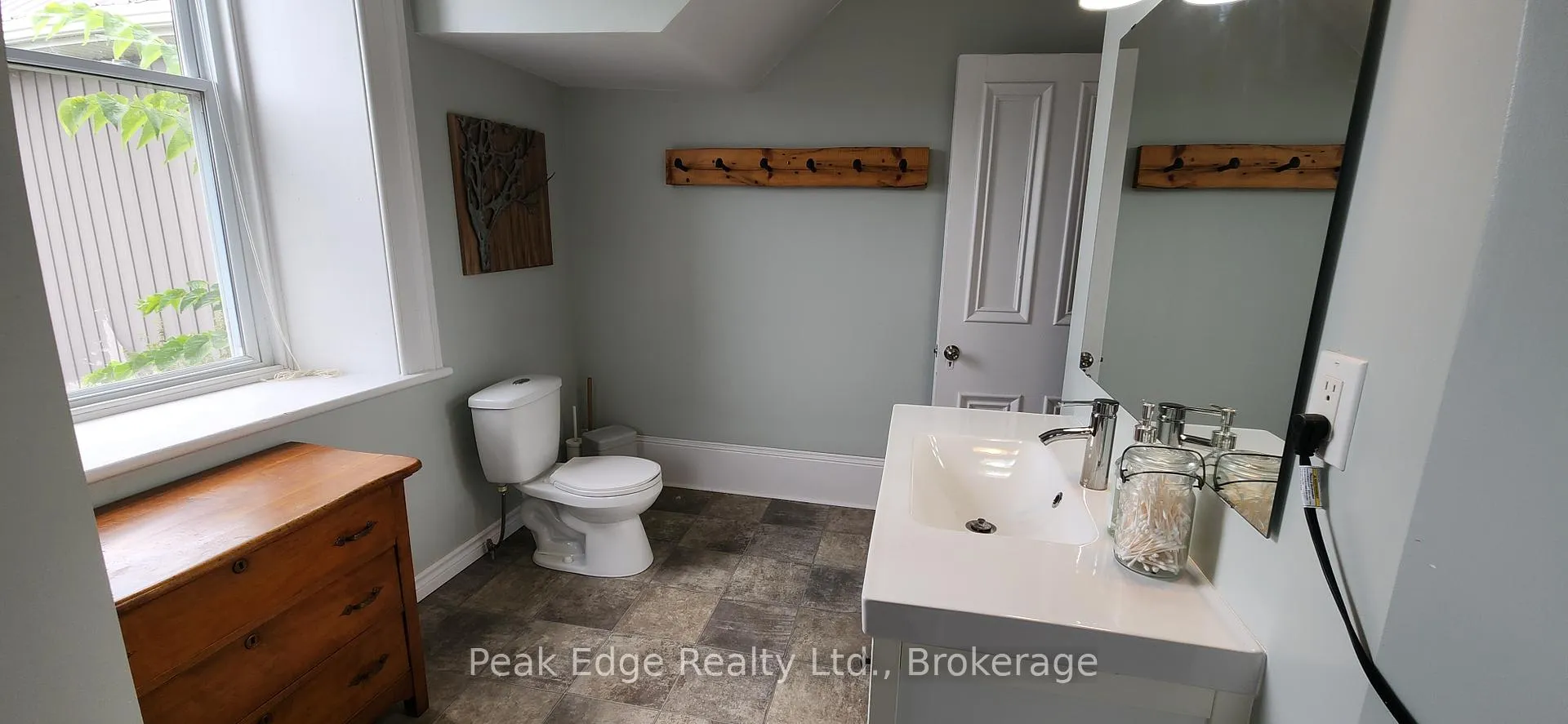 Photo 12 of 40949 Amberley Road, Morris Turnberry, Morris — HOMEH