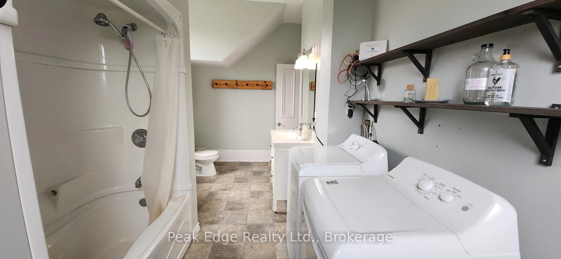 Photo 13 of 40949 Amberley Road, Morris Turnberry, Morris — HOMEH