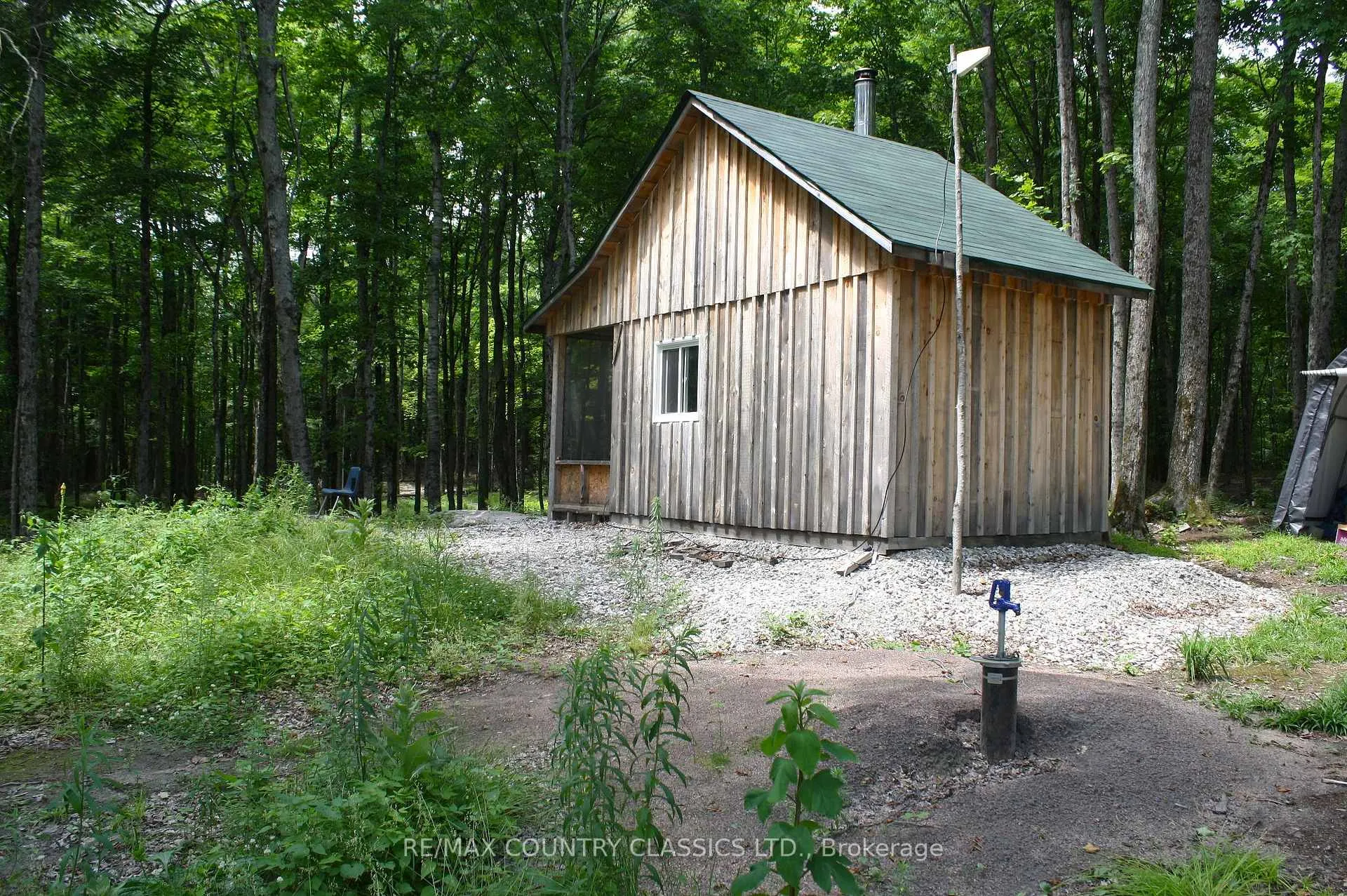 Photo 13 of 730 Airport Road, Hastings Highlands, Herschel Ward — HOMEH