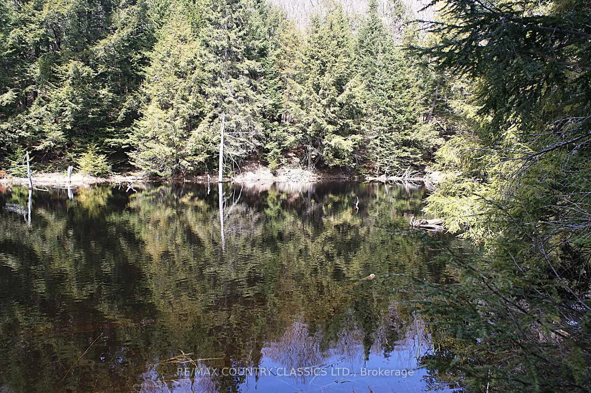 Photo 32 of 730 Airport Road, Hastings Highlands, Herschel Ward — HOMEH