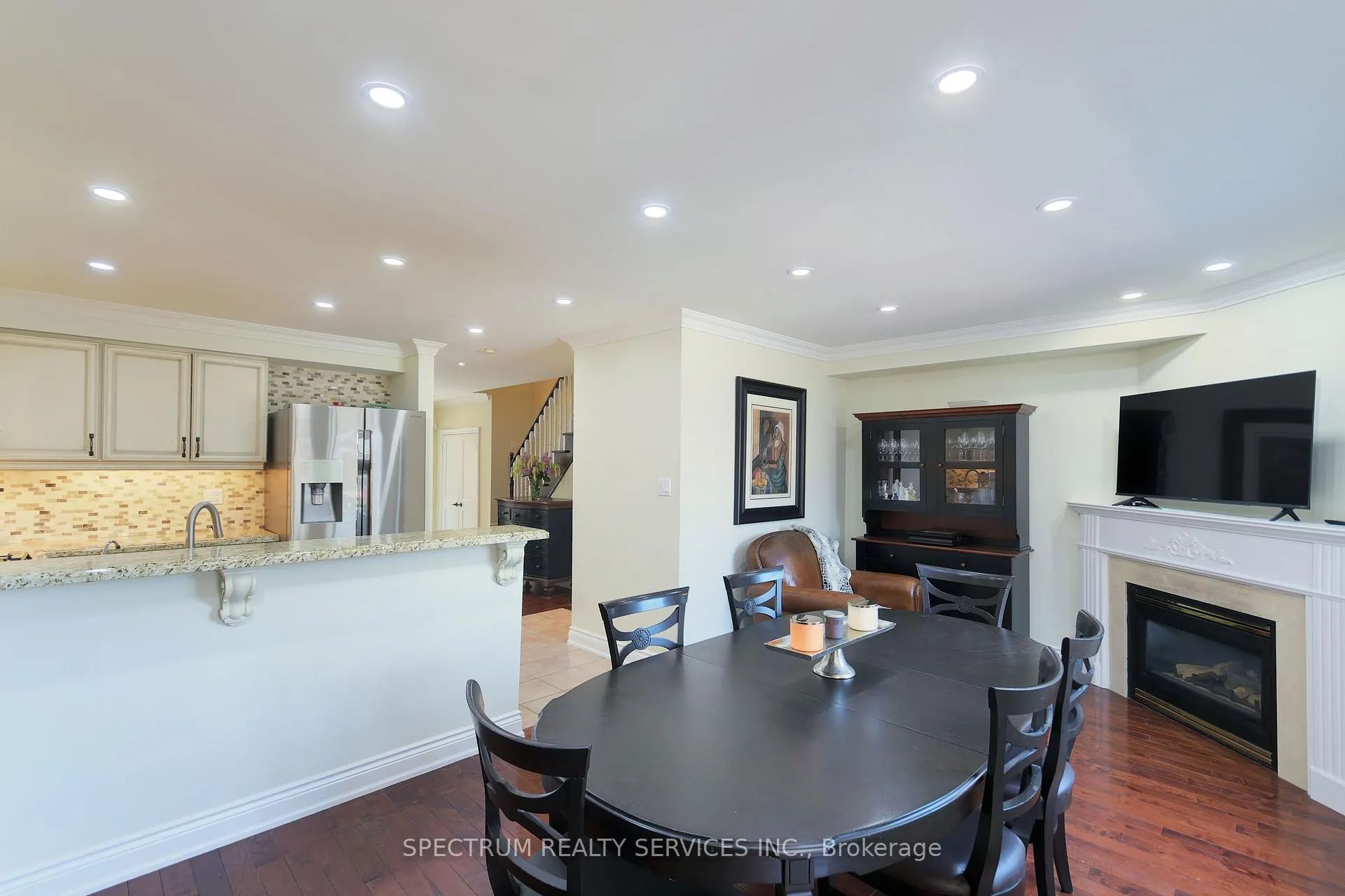 Photo 7 of 66 Decoroso Drive, Vaughan, Sonoma Heights — HOMEH