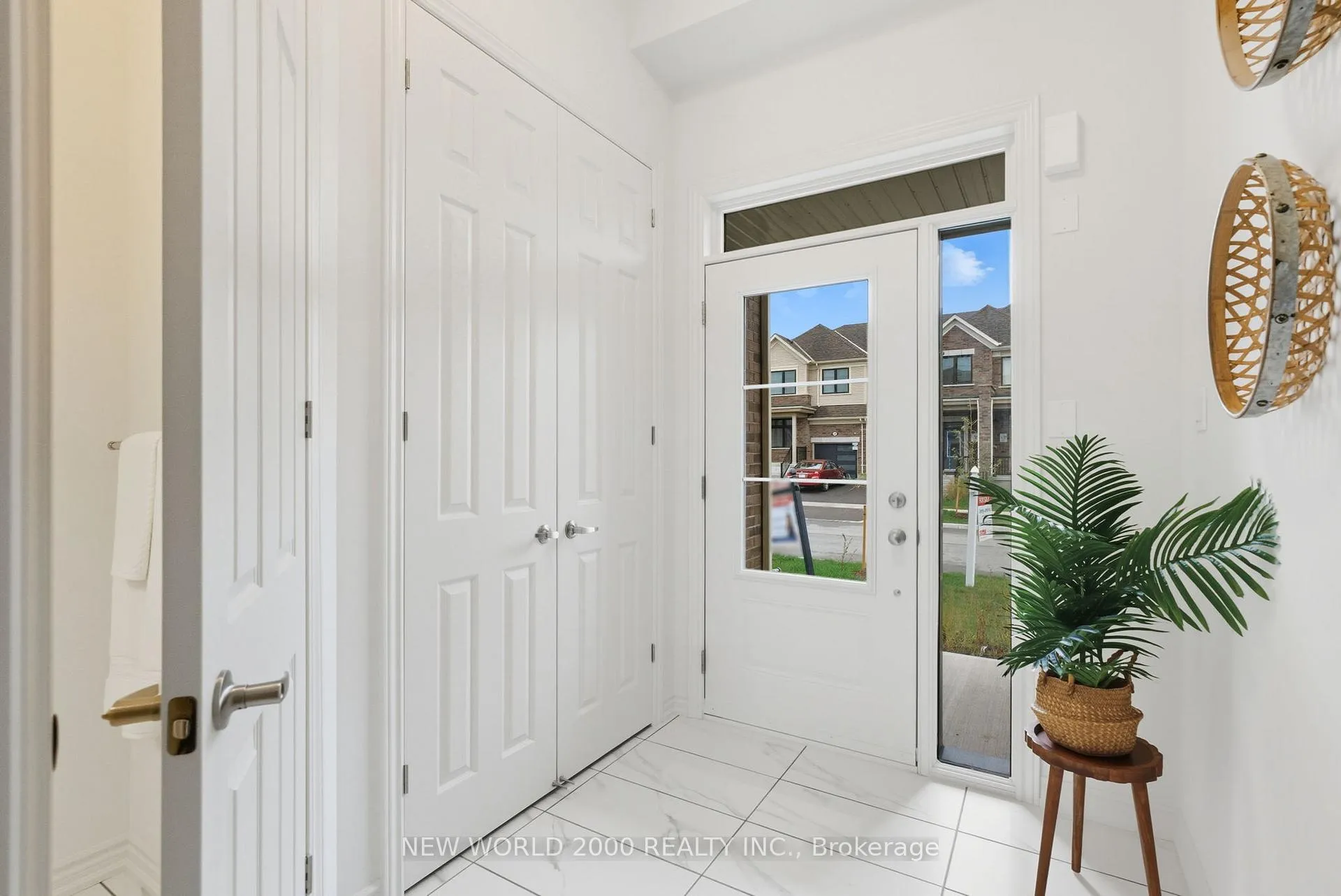 Photo 4 of 533 Worden Street, Cobourg — HOMEH