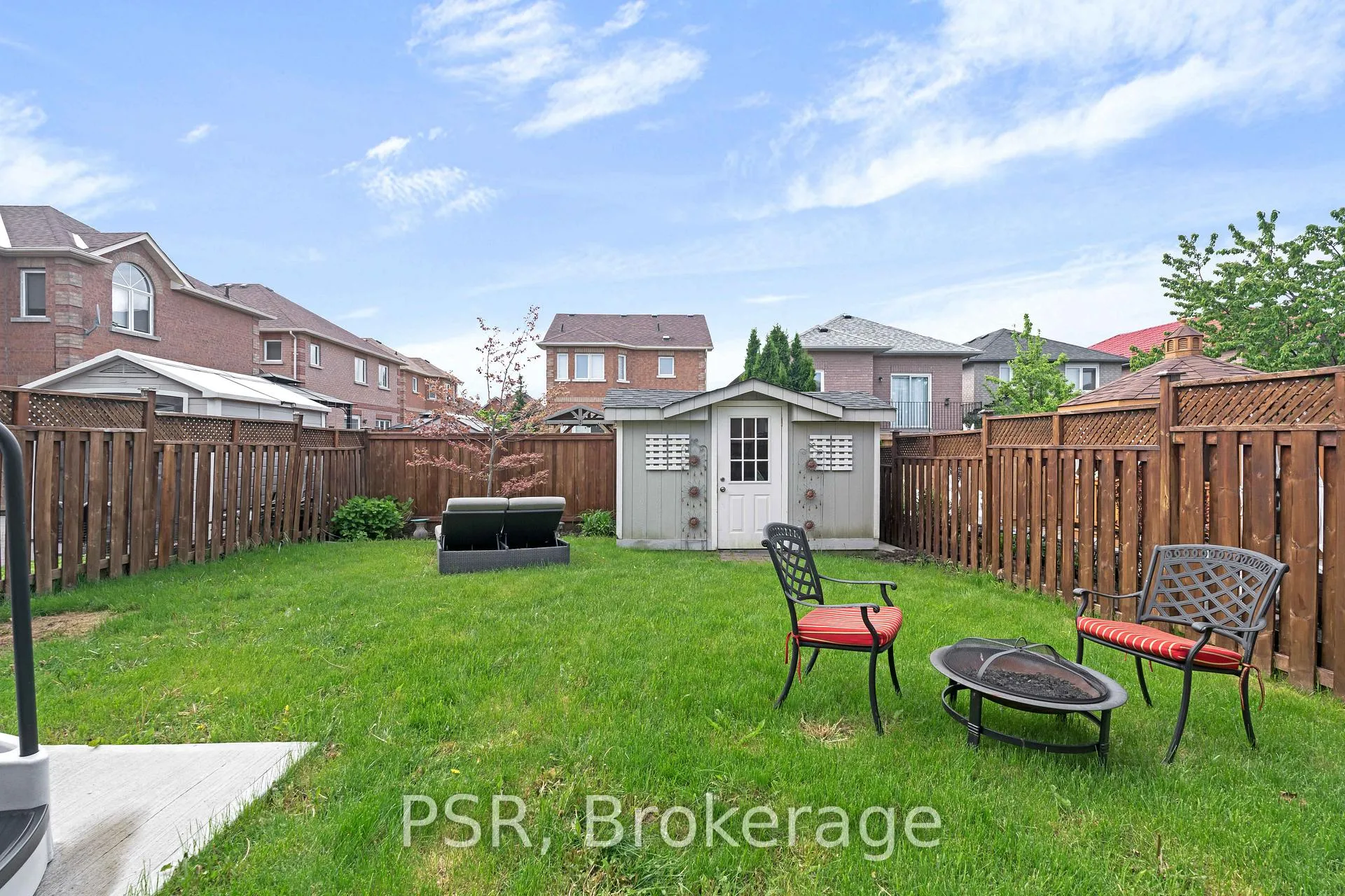 Photo 40 of 108 Villandry Crescent, Vaughan, Maple — HOMEH