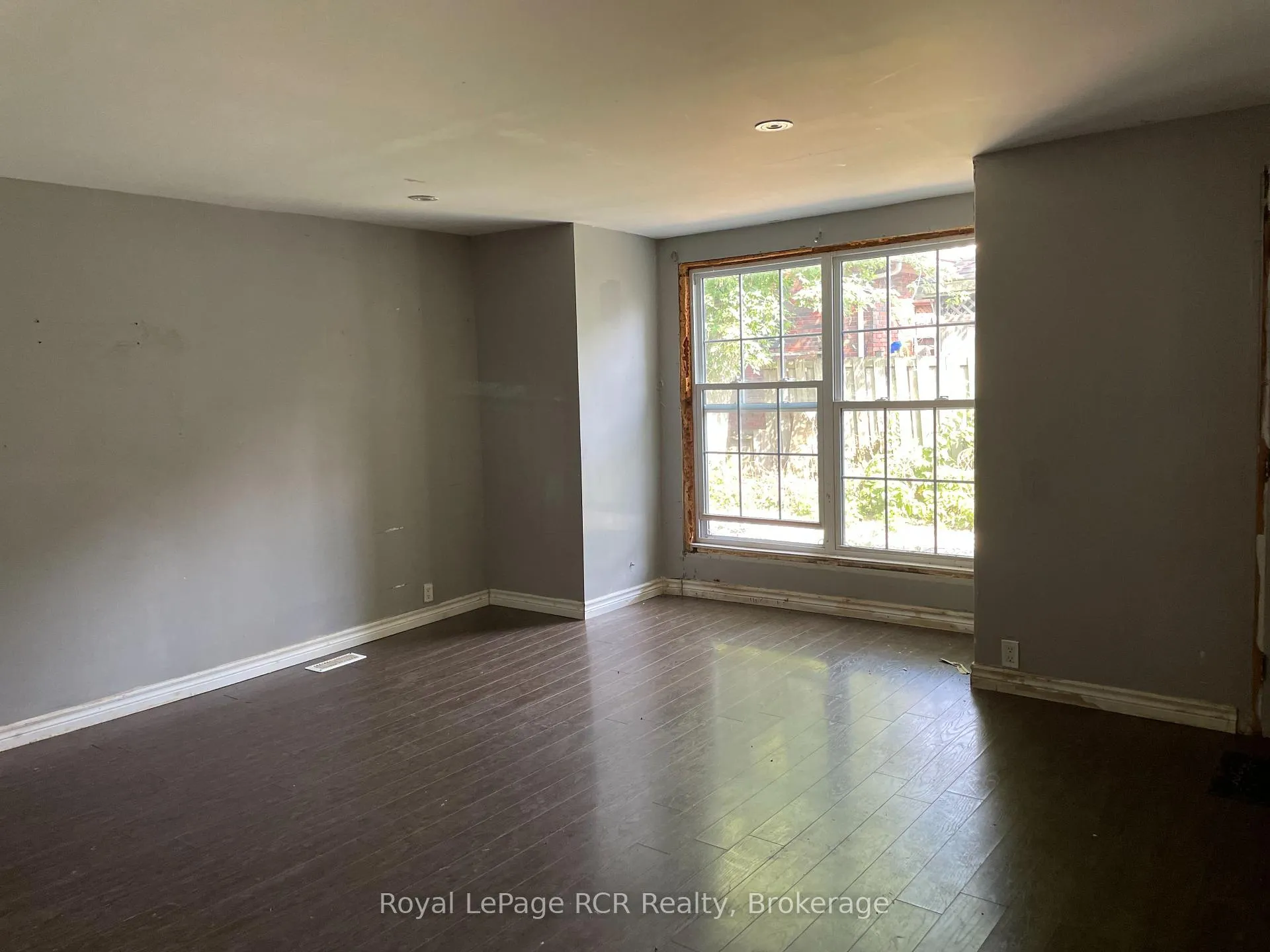 Photo 7 of 46 Robertson Street, Minto — HOMEH