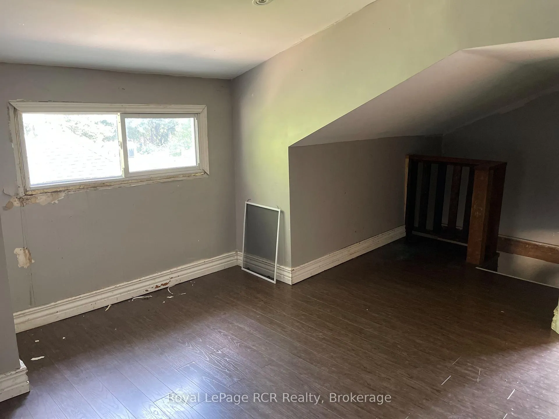 Photo 8 of 46 Robertson Street, Minto — HOMEH