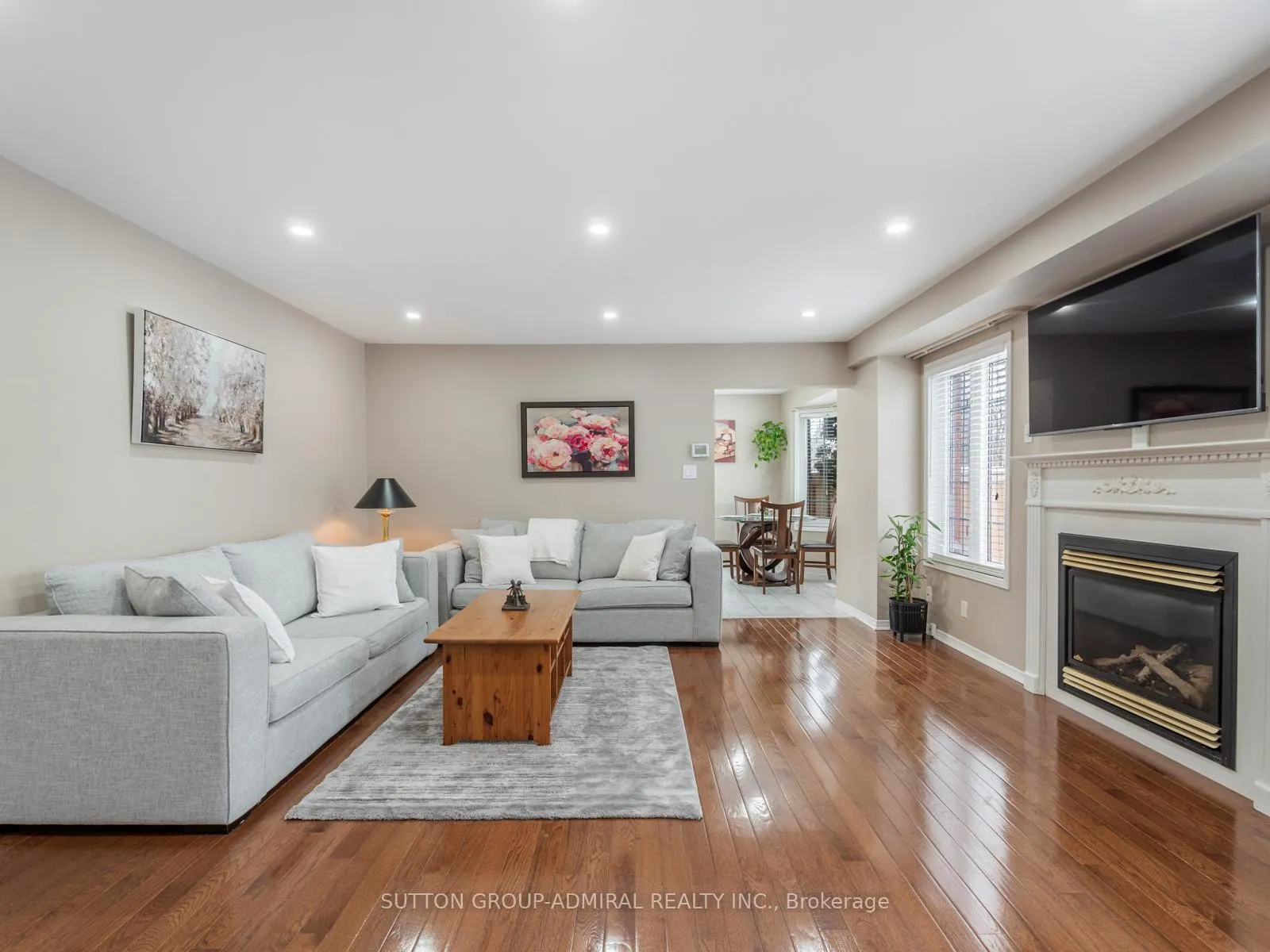 Photo 1 of 2 Marathon Avenue, Vaughan, Patterson — HOMEH