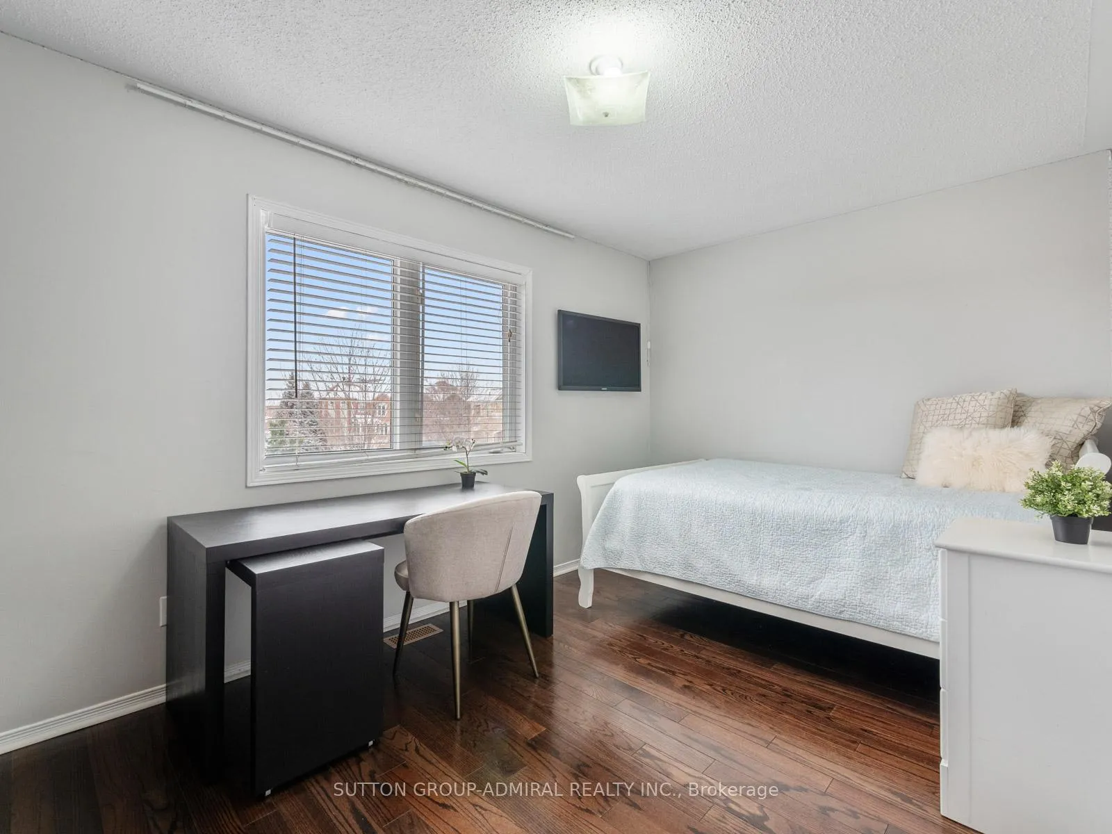 Photo 17 of 2 Marathon Avenue, Vaughan, Patterson — HOMEH