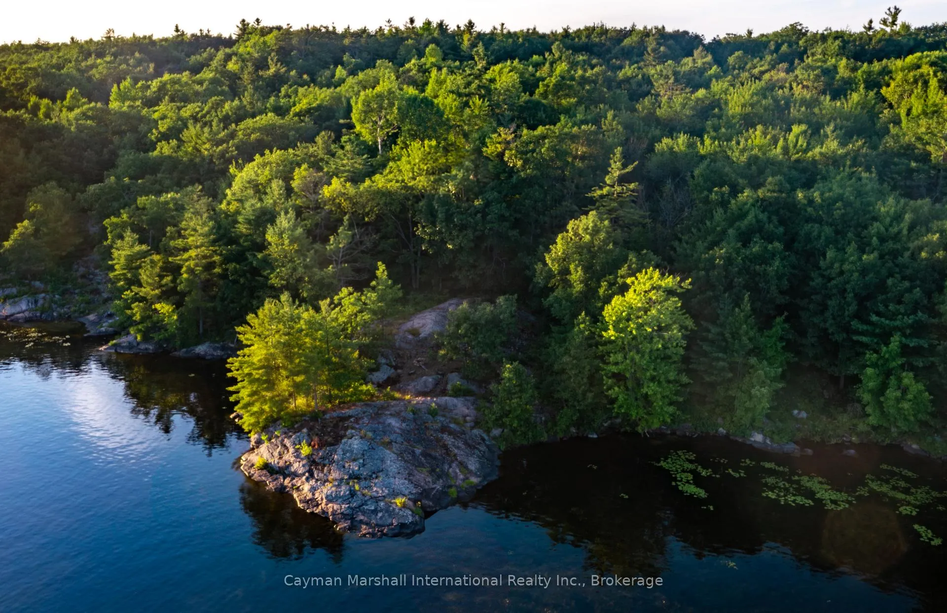 Photo 5 of Riverside Trail, Gravenhurst, Wood (Gravenhurst) — HOMEH