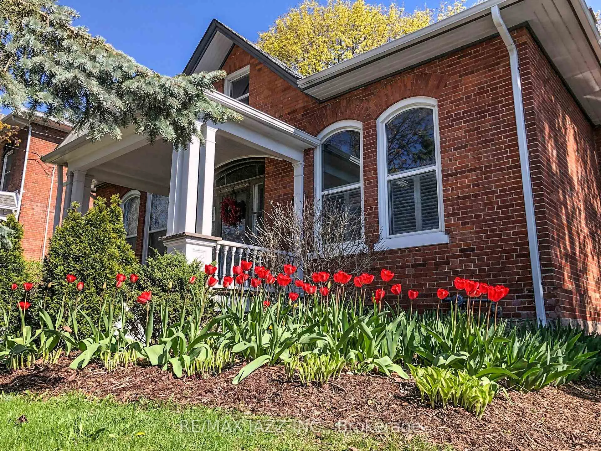 Photo 1 of 76 Queen Street, Clarington, Bowmanville — HOMEH
