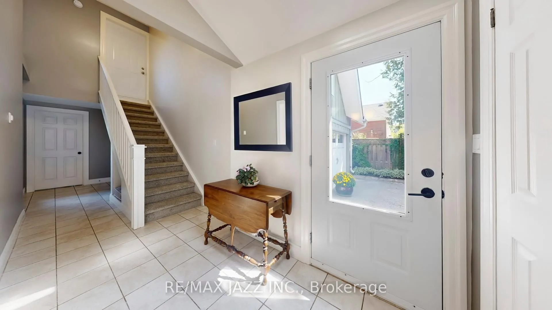 Photo 23 of 76 Queen Street, Clarington, Bowmanville — HOMEH