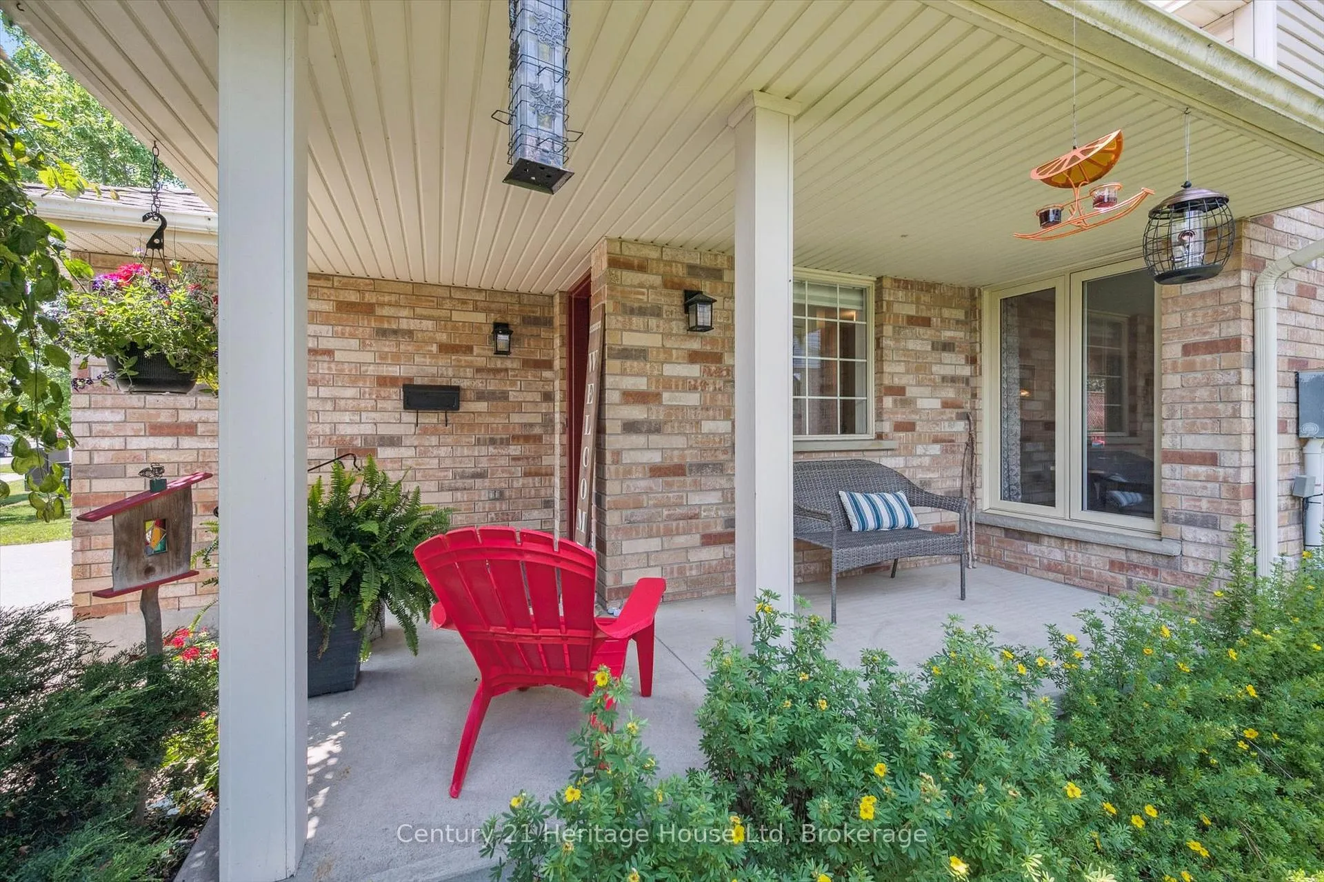 Photo 4 of 685 Willow Road, Guelph, Willow West/Sugarbush/West Acres — HOMEH