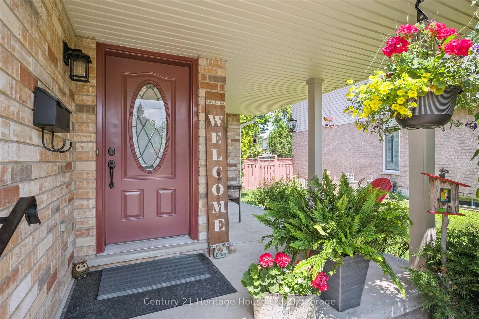 Photo 5 of 685 Willow Road, Guelph, Willow West/Sugarbush/West Acres — HOMEH