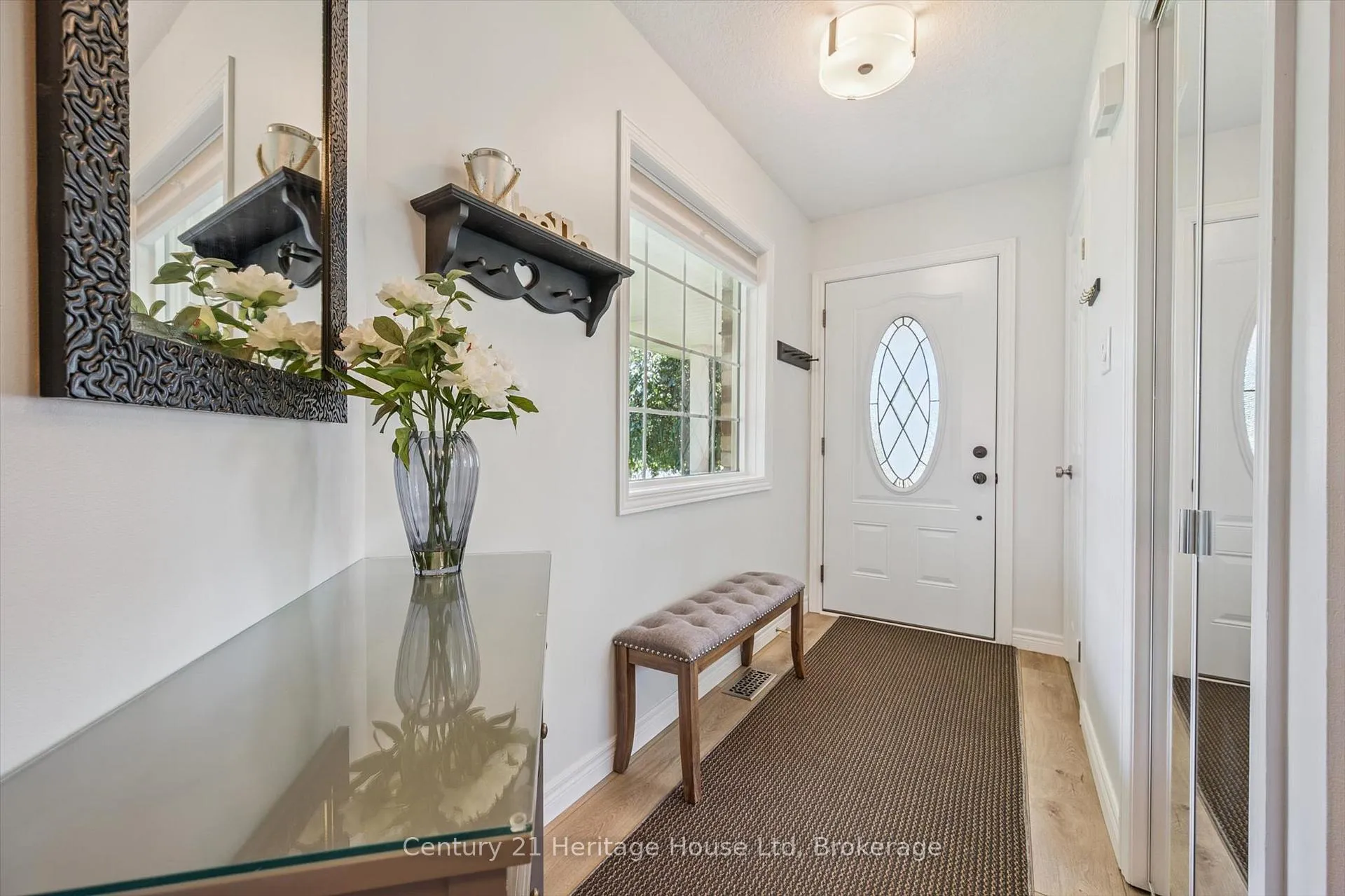Photo 6 of 685 Willow Road, Guelph, Willow West/Sugarbush/West Acres — HOMEH