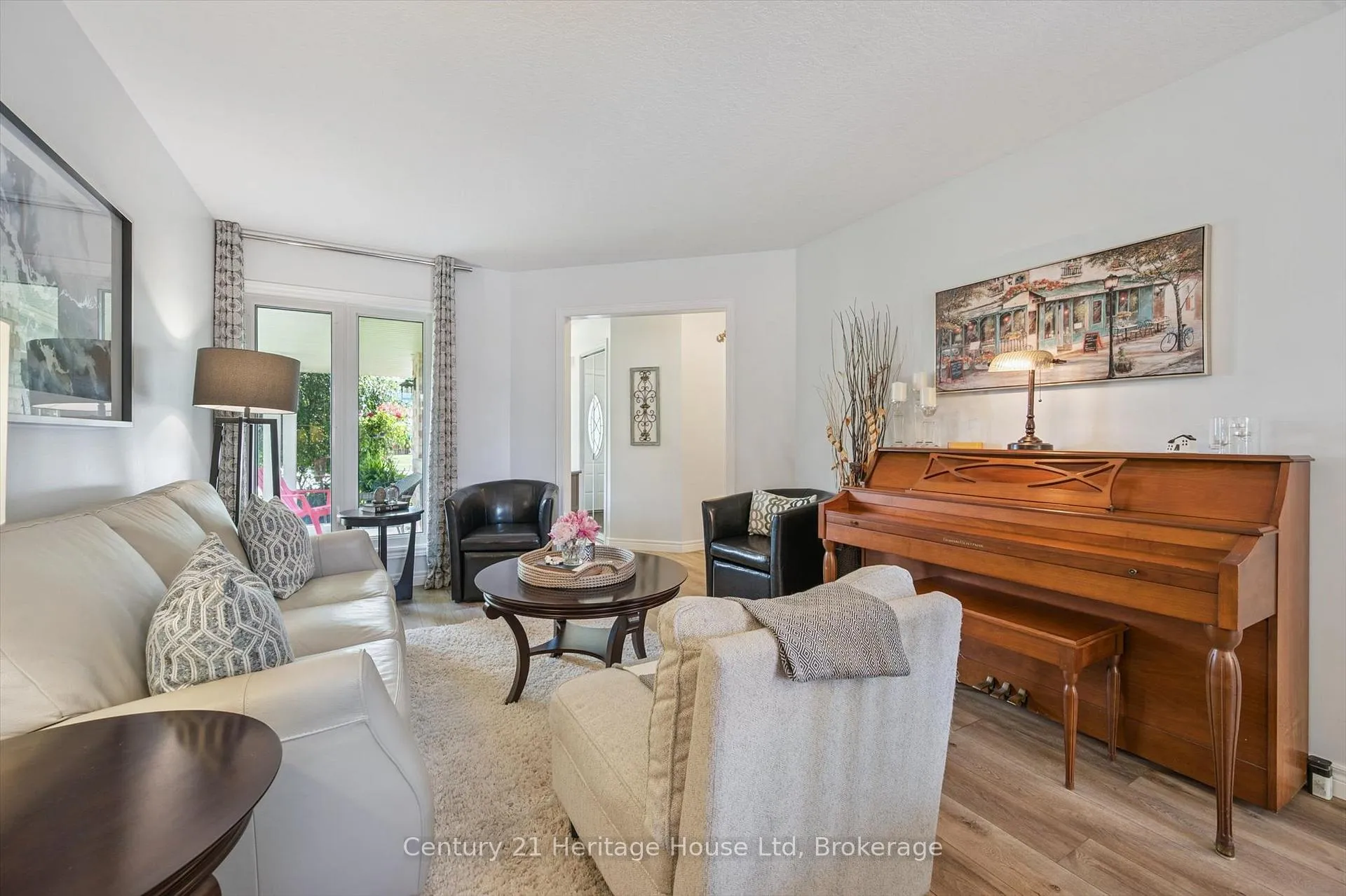 Photo 8 of 685 Willow Road, Guelph, Willow West/Sugarbush/West Acres — HOMEH