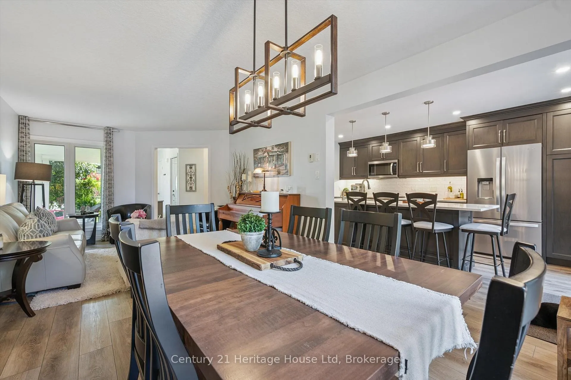 Photo 13 of 685 Willow Road, Guelph, Willow West/Sugarbush/West Acres — HOMEH