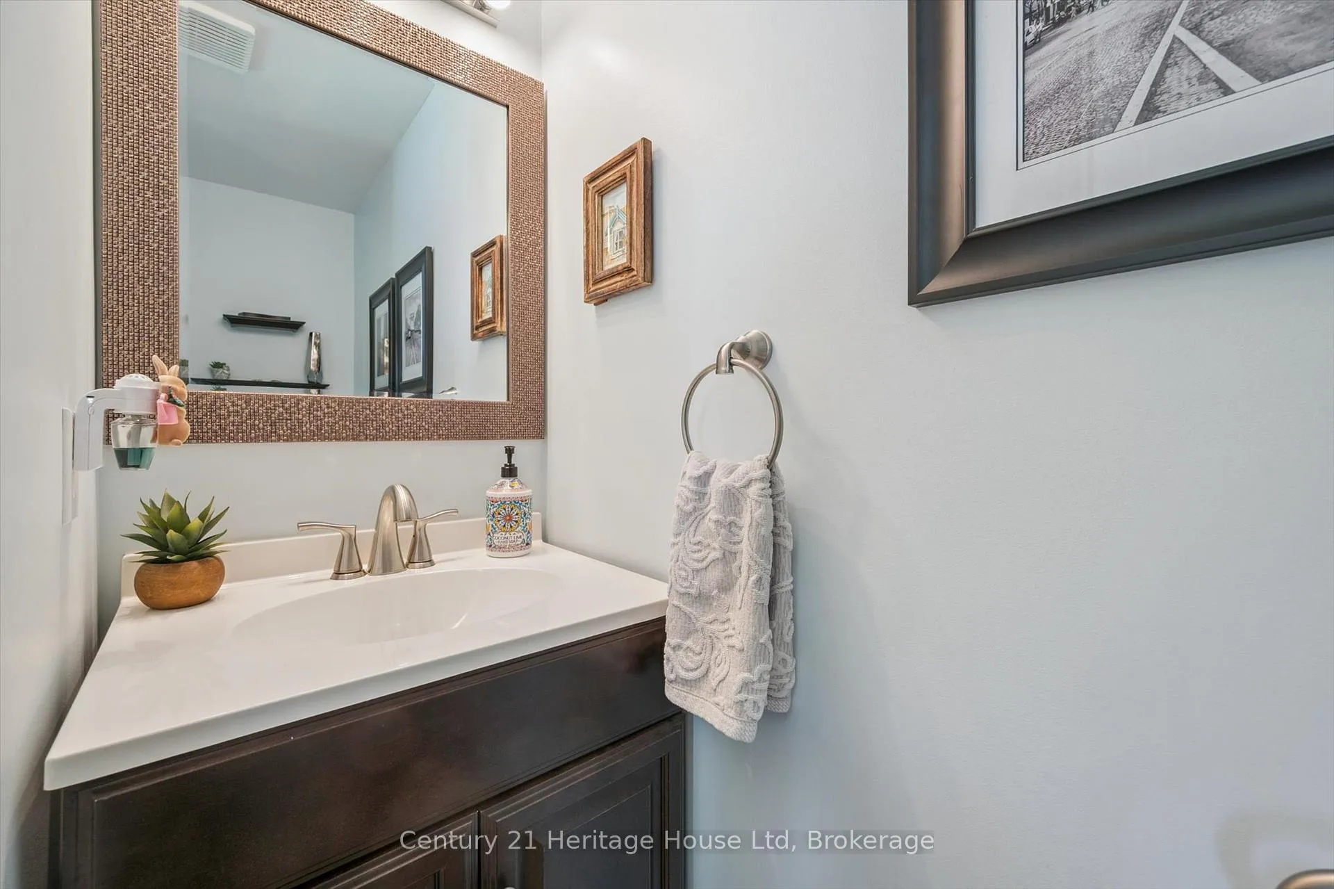 Photo 18 of 685 Willow Road, Guelph, Willow West/Sugarbush/West Acres — HOMEH