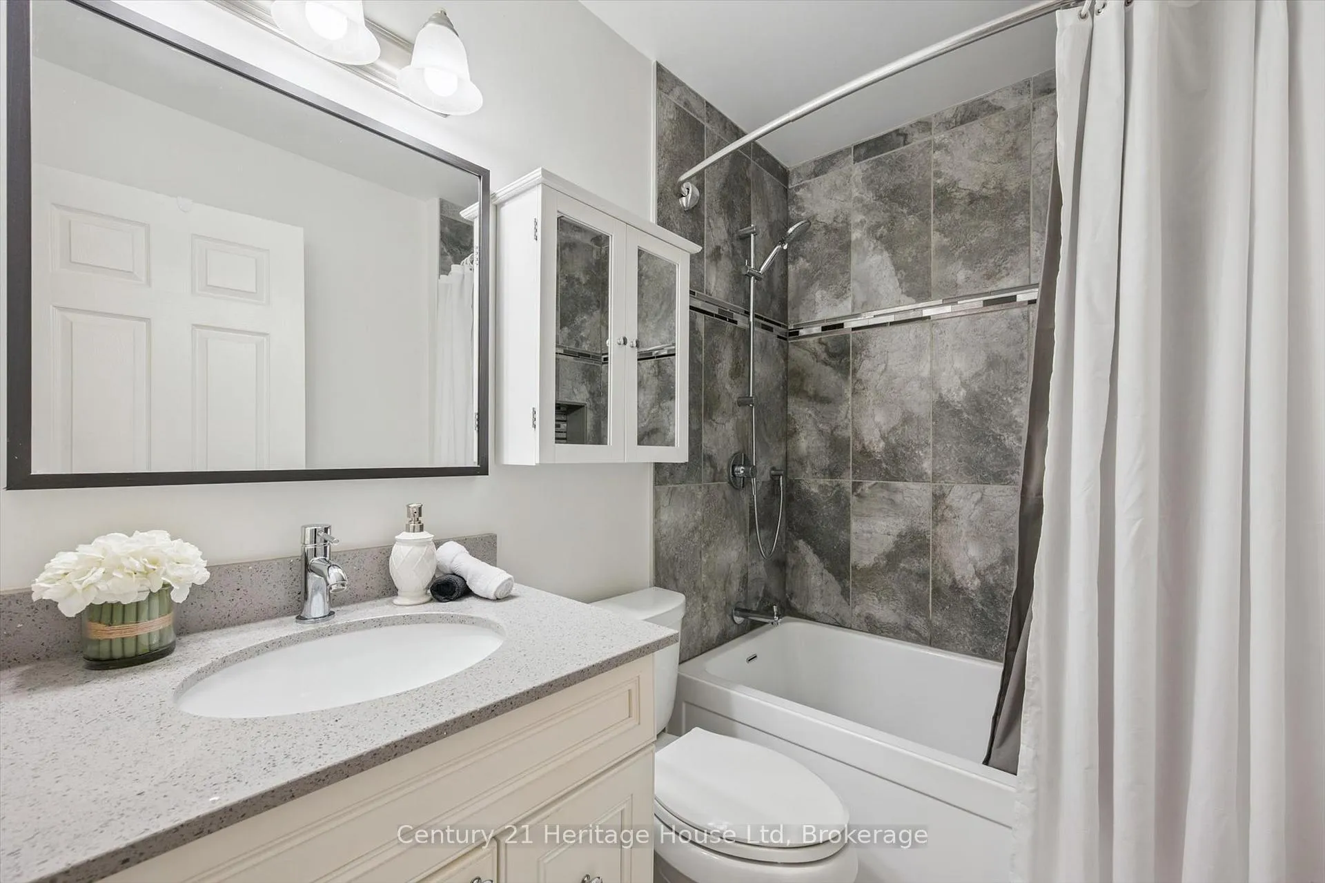 Photo 25 of 685 Willow Road, Guelph, Willow West/Sugarbush/West Acres — HOMEH