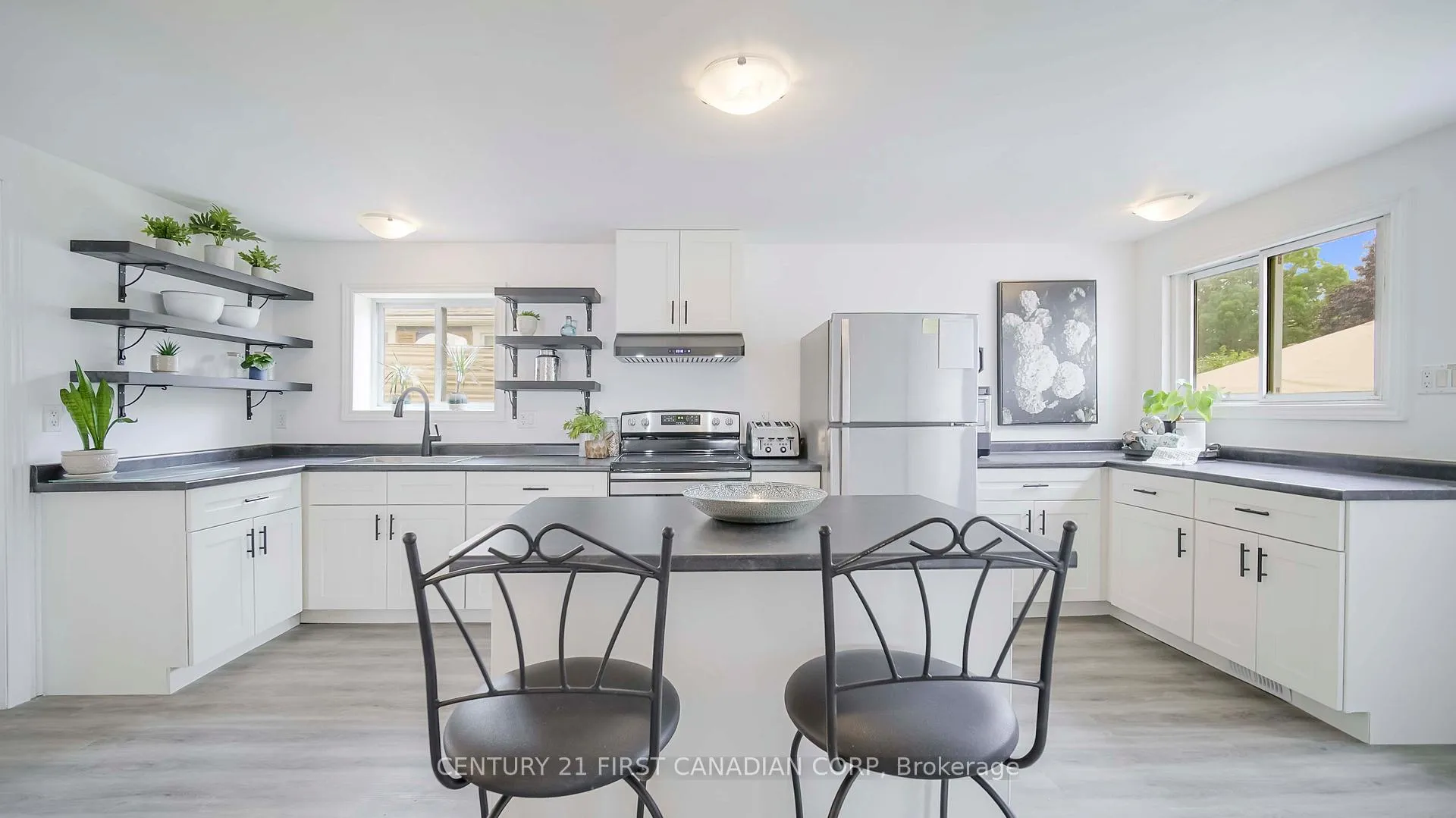 Photo 13 of 8591 Glendon Drive, Strathroy-Caradoc, Mount Brydges — HOMEH