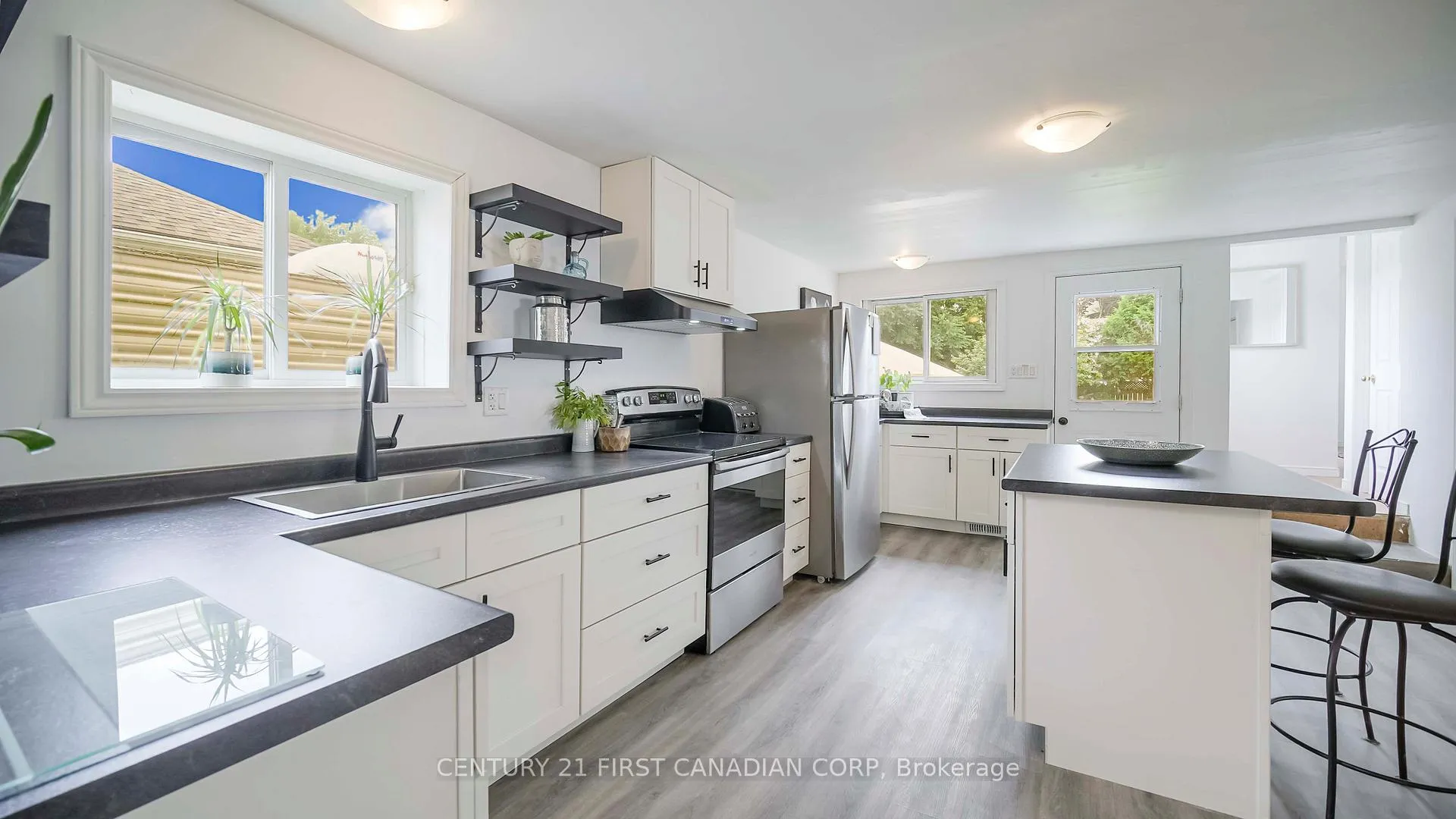 Photo 14 of 8591 Glendon Drive, Strathroy-Caradoc, Mount Brydges — HOMEH