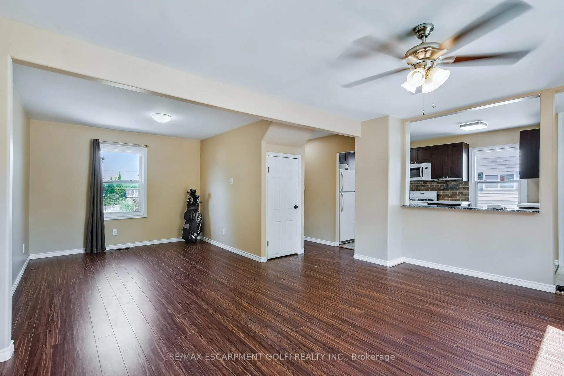 Photo 8 of 4313 Sixth Avenue, Niagara Falls, Cherrywood — HOMEH