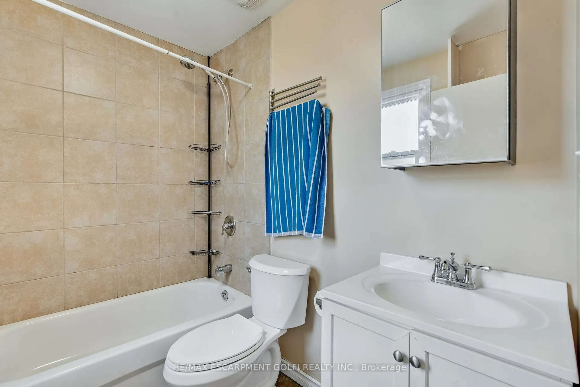 Photo 11 of 4313 Sixth Avenue, Niagara Falls, Cherrywood — HOMEH