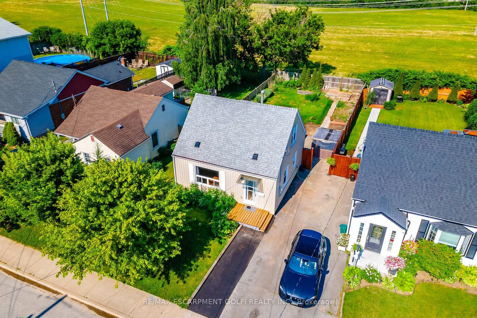 Photo 25 of 4313 Sixth Avenue, Niagara Falls, Cherrywood — HOMEH