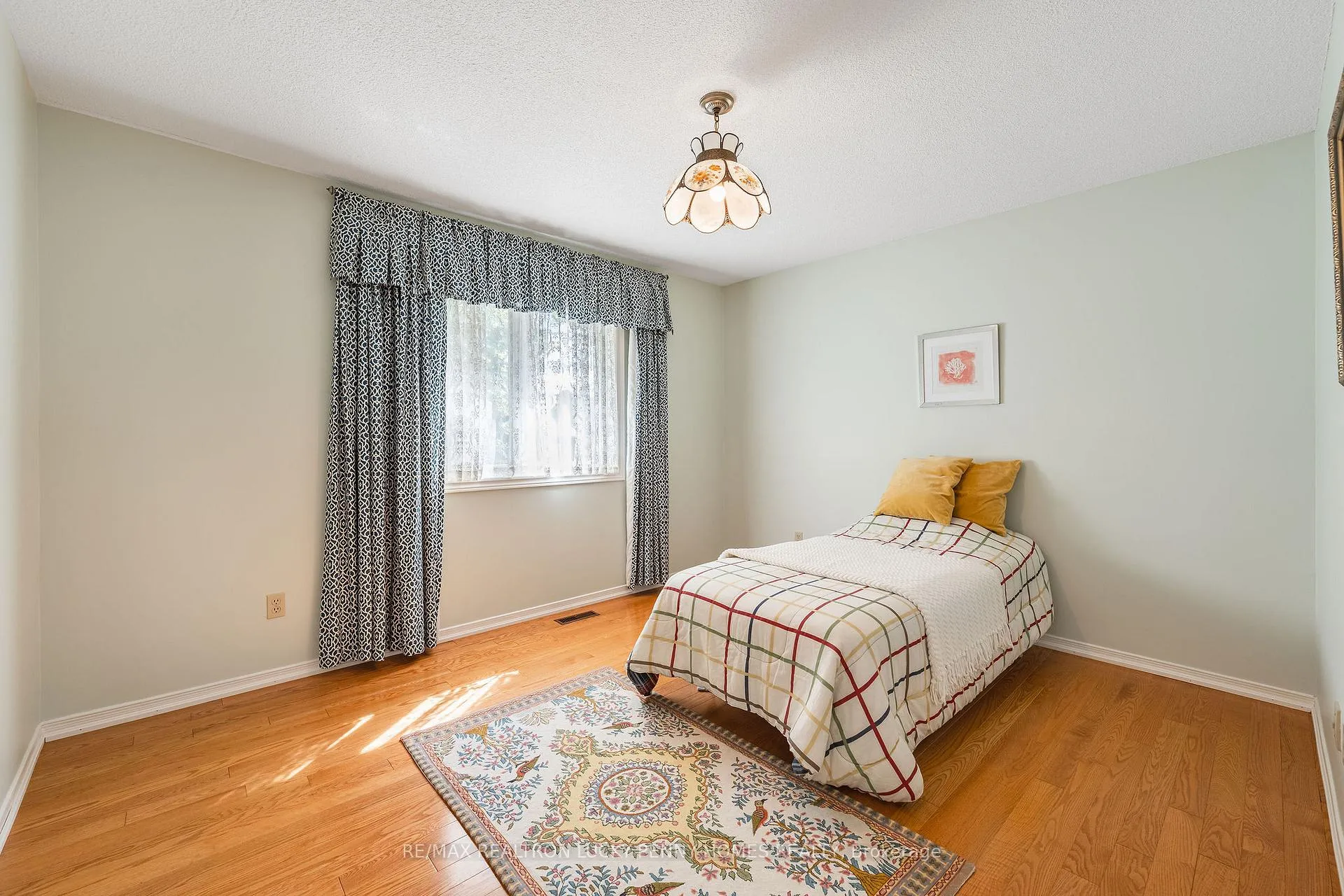 Photo 21 of 47 Tomlinson Circle, Markham, Buttonville — HOMEH