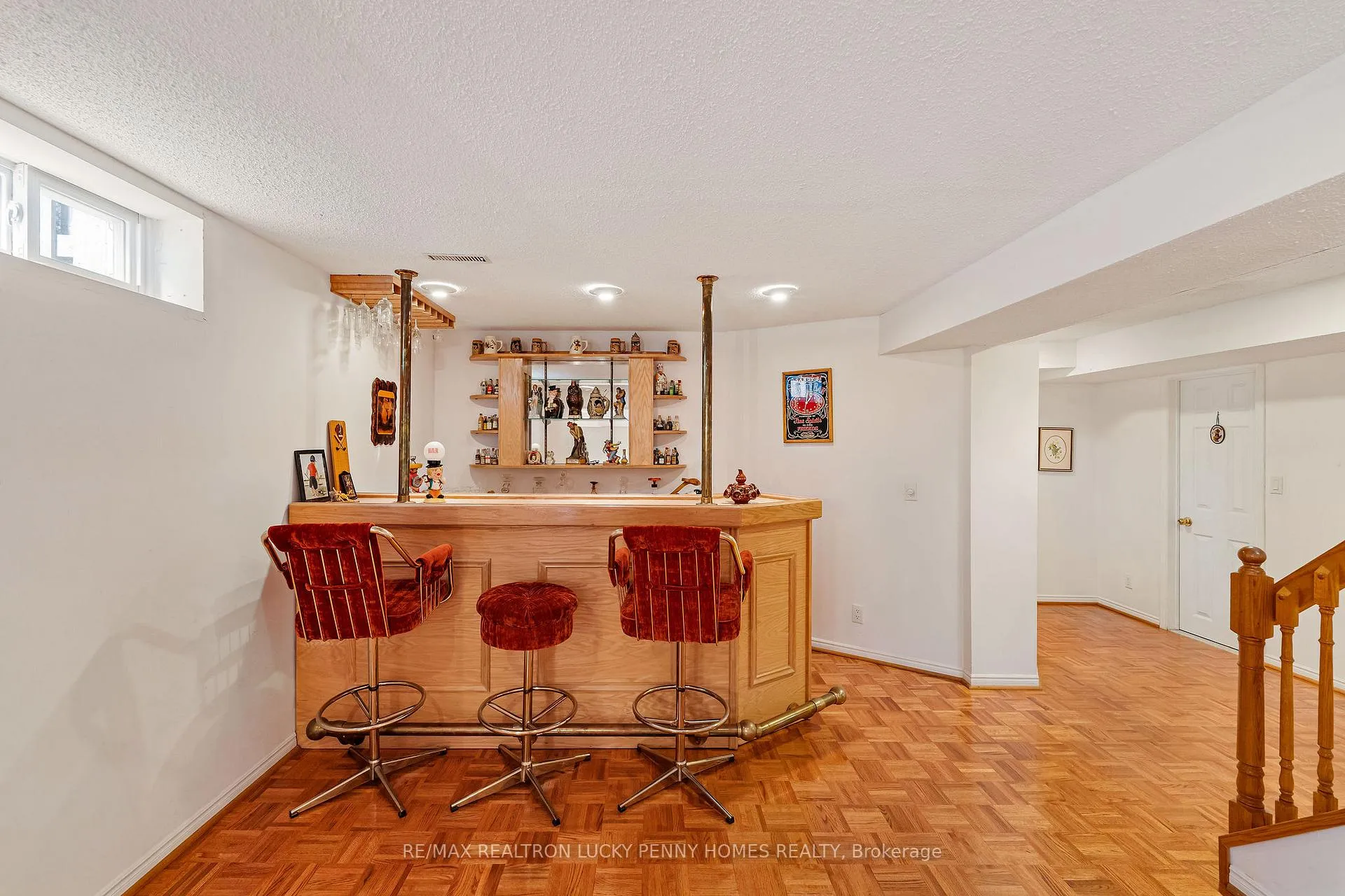 Photo 25 of 47 Tomlinson Circle, Markham, Buttonville — HOMEH