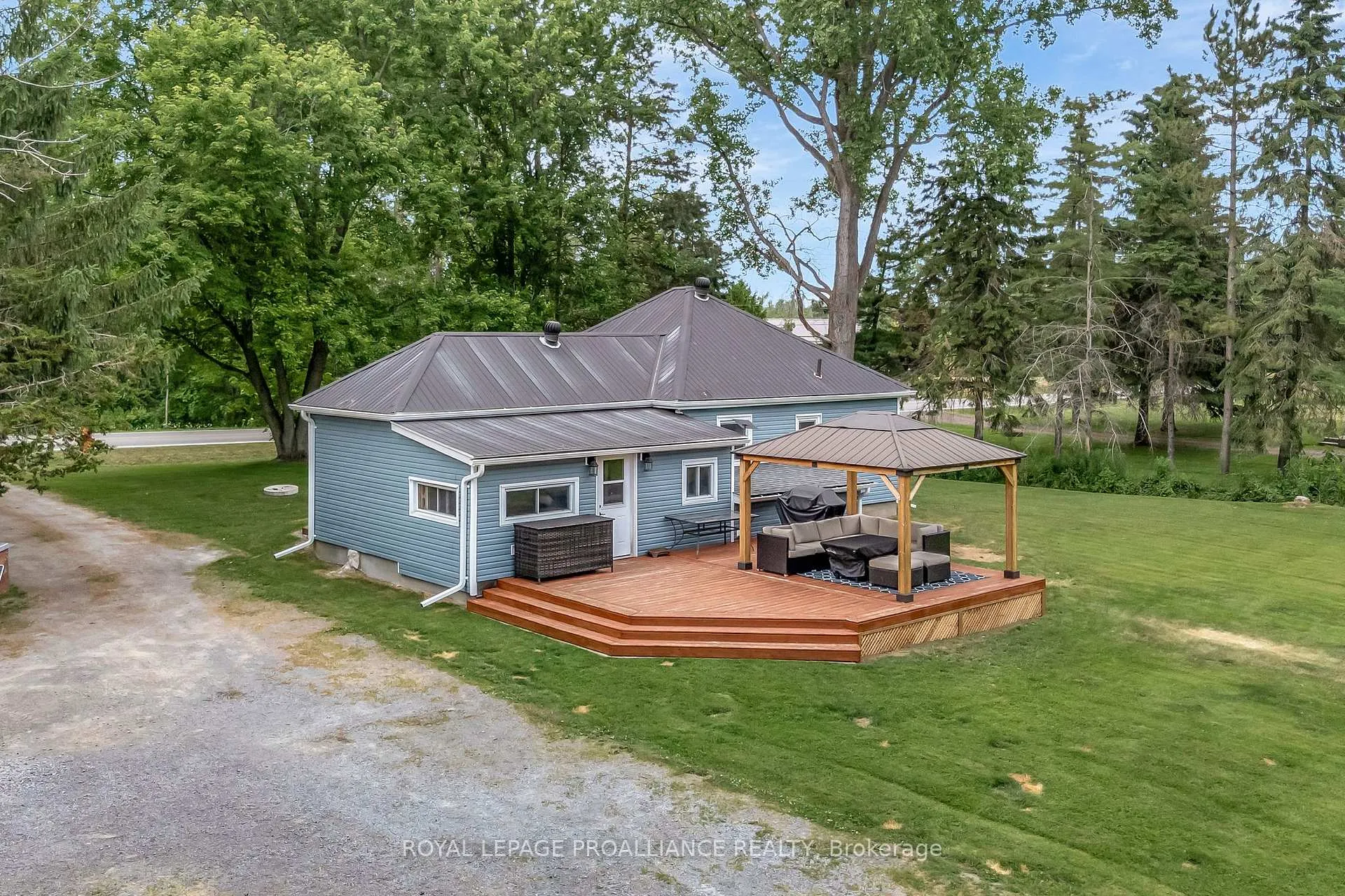 Photo 6 of 256 Old Madoc Road, Belleville, Thurlow Ward — HOMEH