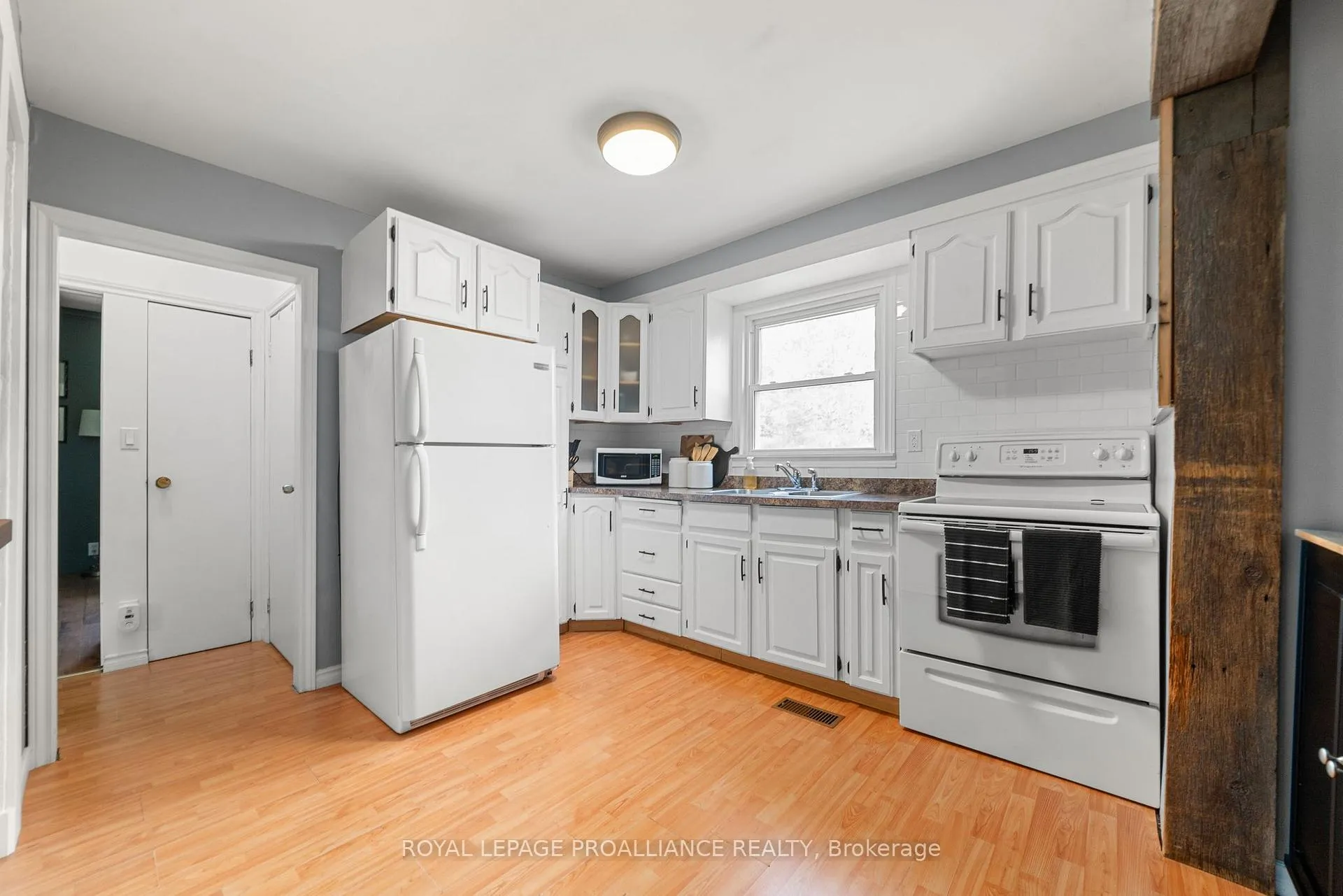 Photo 17 of 256 Old Madoc Road, Belleville, Thurlow Ward — HOMEH