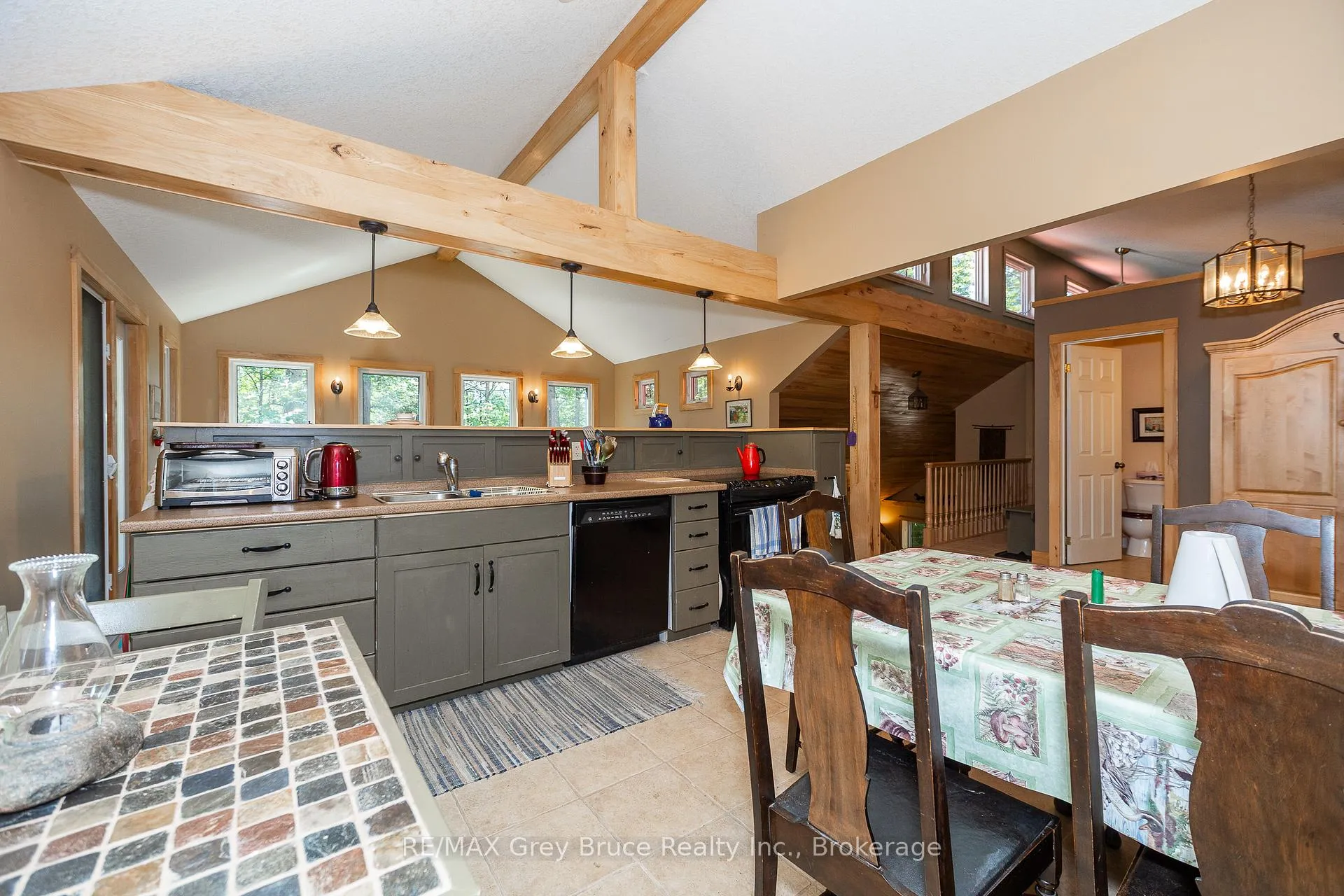 Photo 4 of 216152 Concession 4 Road, Chatsworth — HOMEH