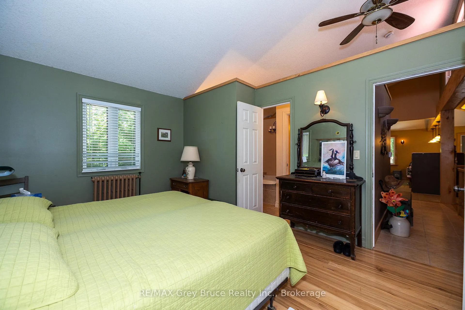 Photo 10 of 216152 Concession 4 Road, Chatsworth — HOMEH