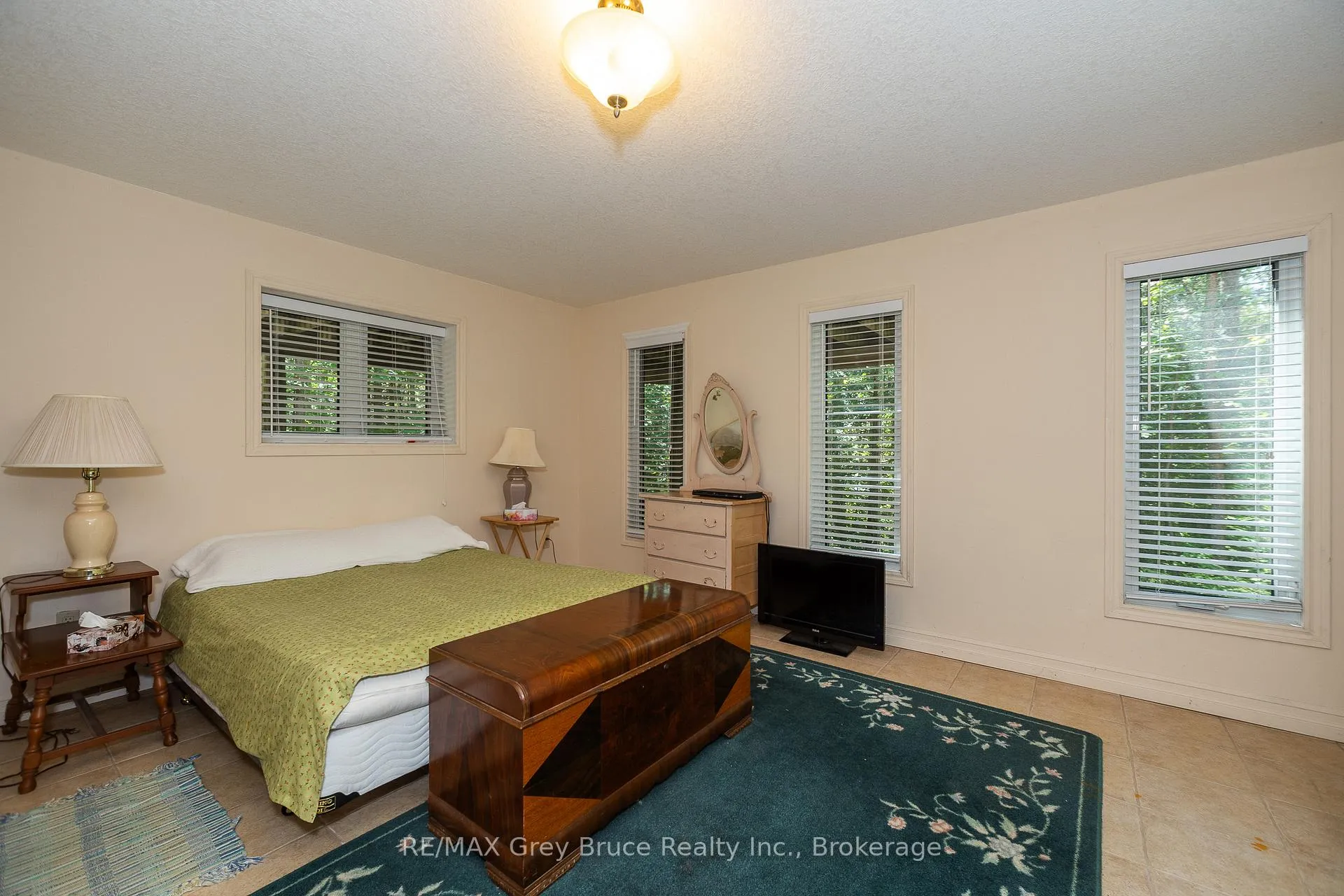 Photo 18 of 216152 Concession 4 Road, Chatsworth — HOMEH