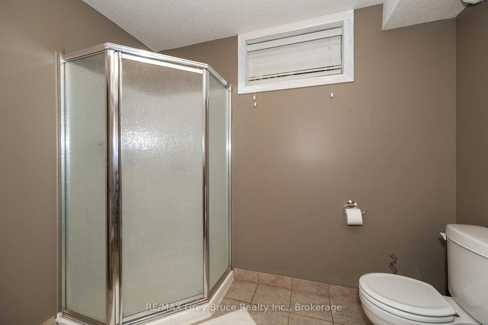 Photo 23 of 216152 Concession 4 Road, Chatsworth — HOMEH