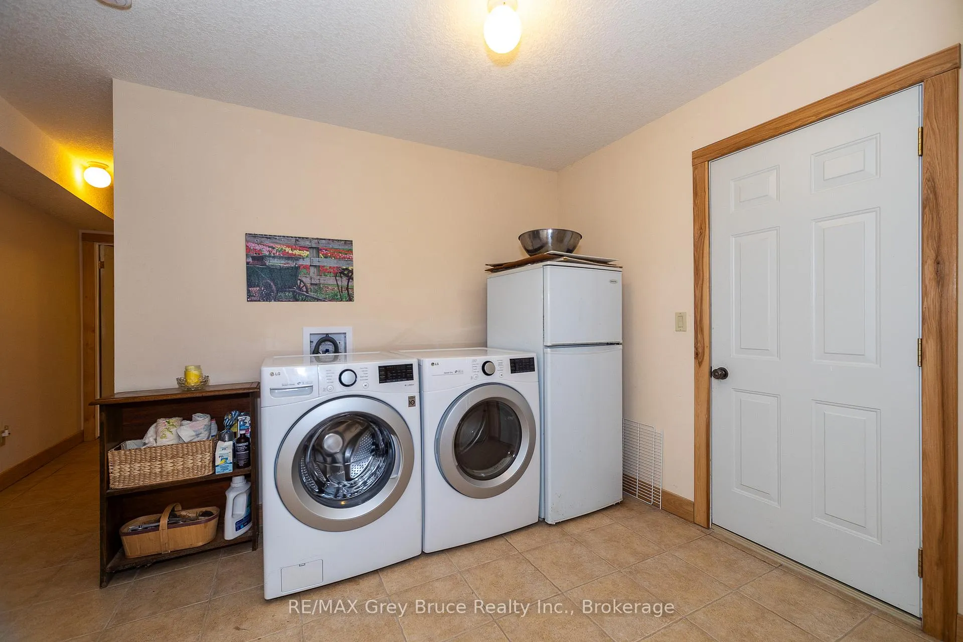 Photo 24 of 216152 Concession 4 Road, Chatsworth — HOMEH