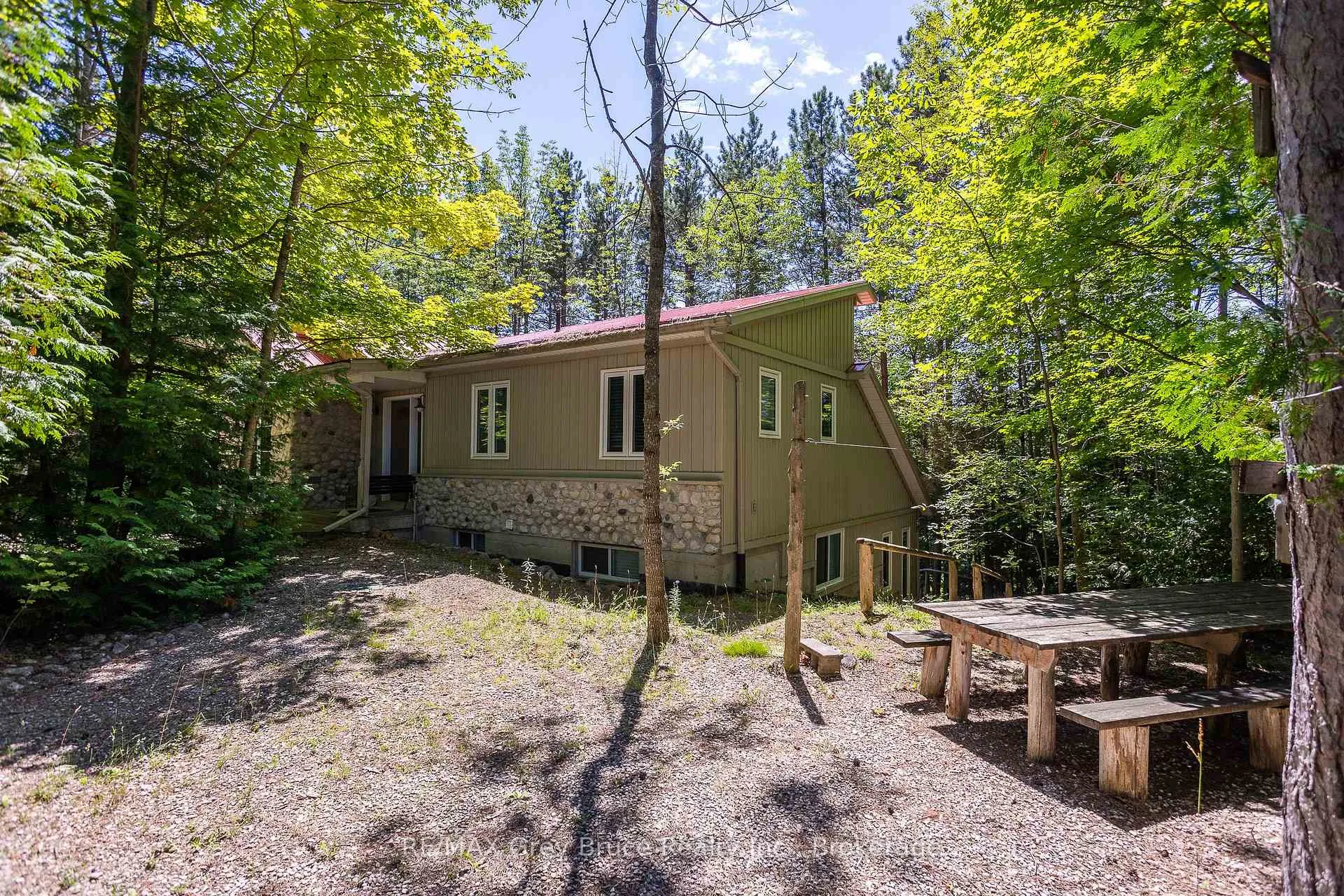Photo 25 of 216152 Concession 4 Road, Chatsworth — HOMEH