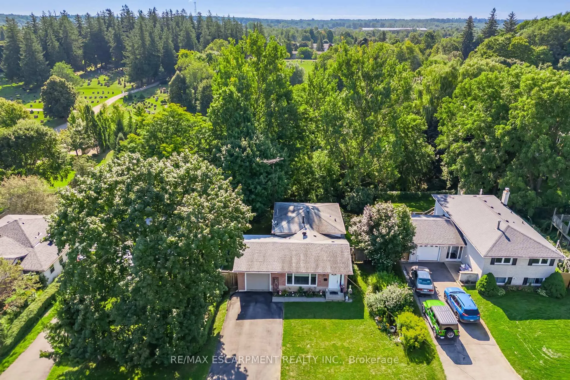 Photo 1 of 70 Cobblehill Road, Halton Hills, Acton — HOMEH