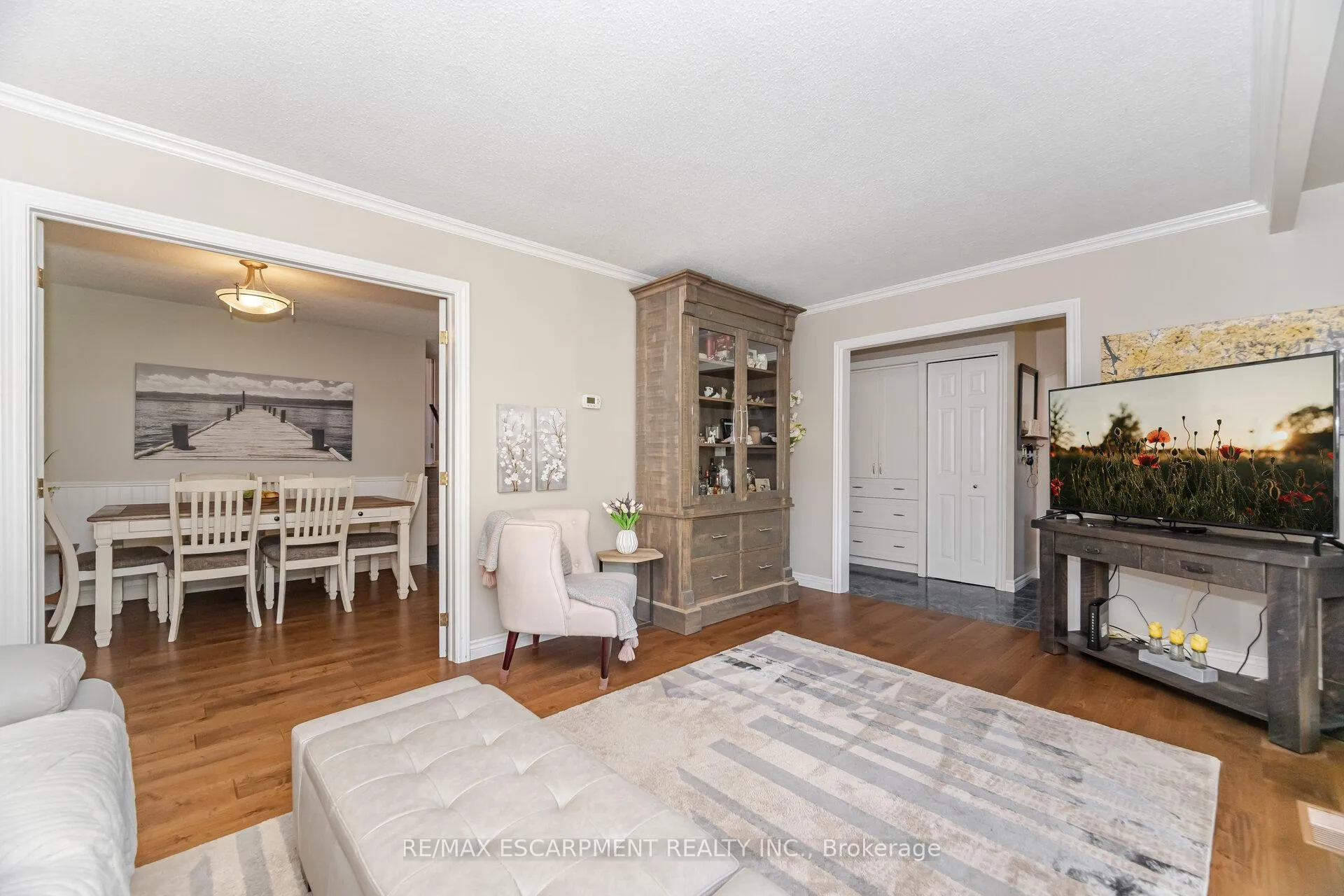 Photo 13 of 70 Cobblehill Road, Halton Hills, Acton — HOMEH
