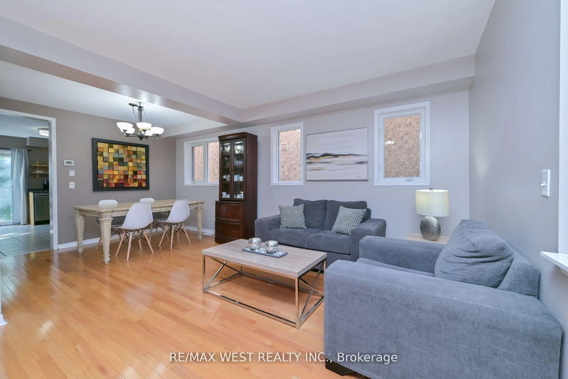 Photo 13 of 32 Crestridge Drive, Caledon, Bolton North — HOMEH