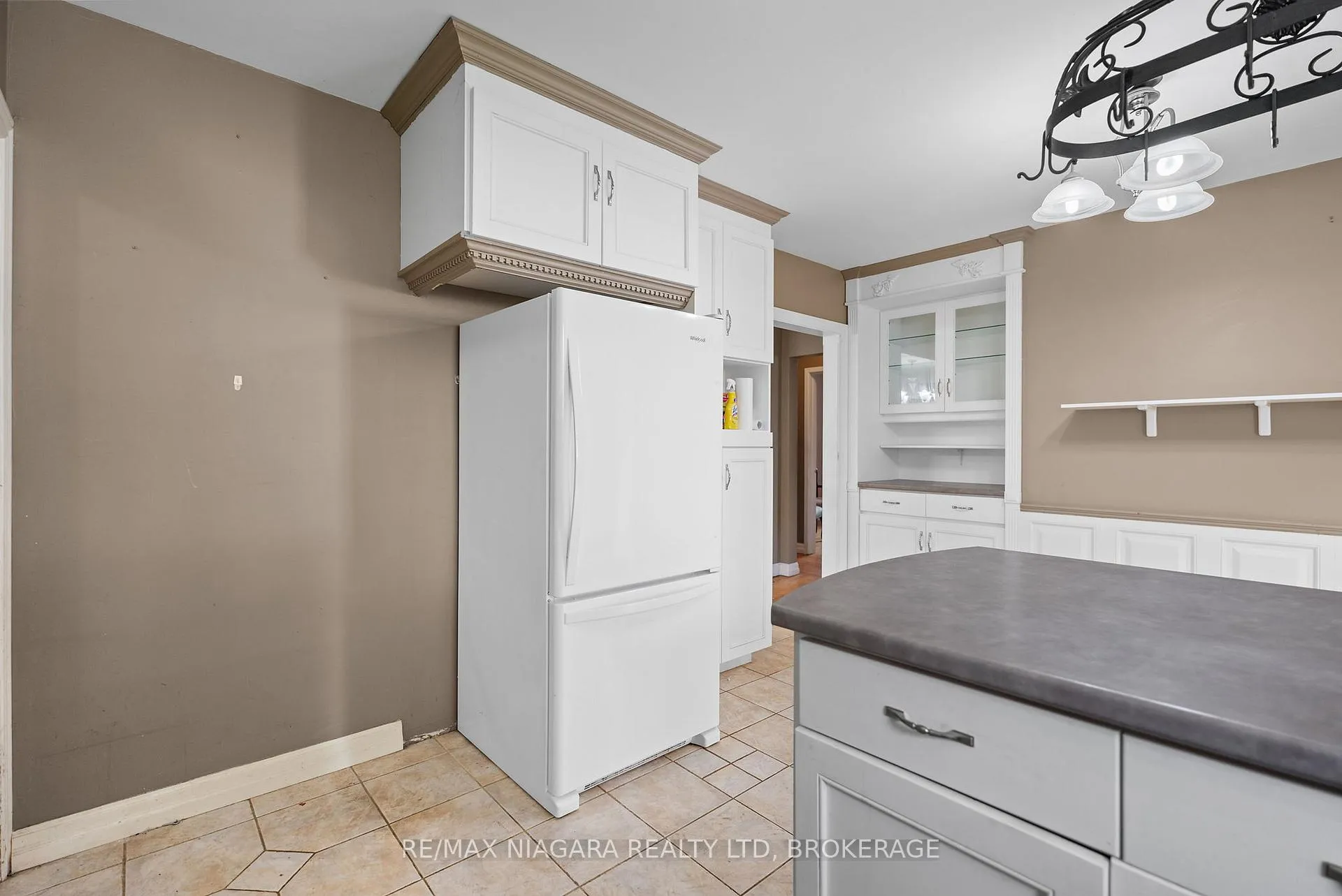 Photo 9 of 4107 Campbell Avenue, Niagara Falls, Chippawa — HOMEH