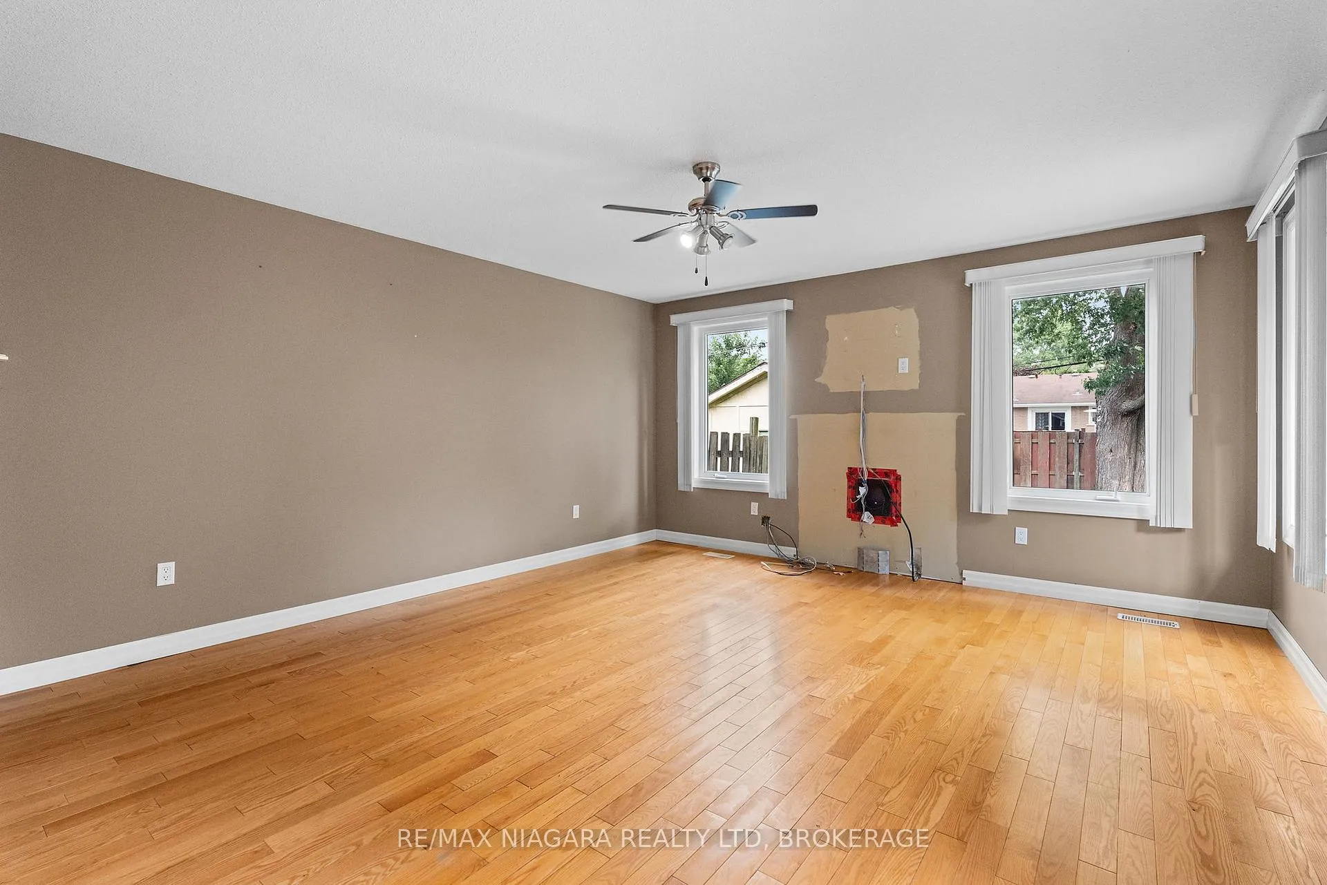 Photo 12 of 4107 Campbell Avenue, Niagara Falls, Chippawa — HOMEH