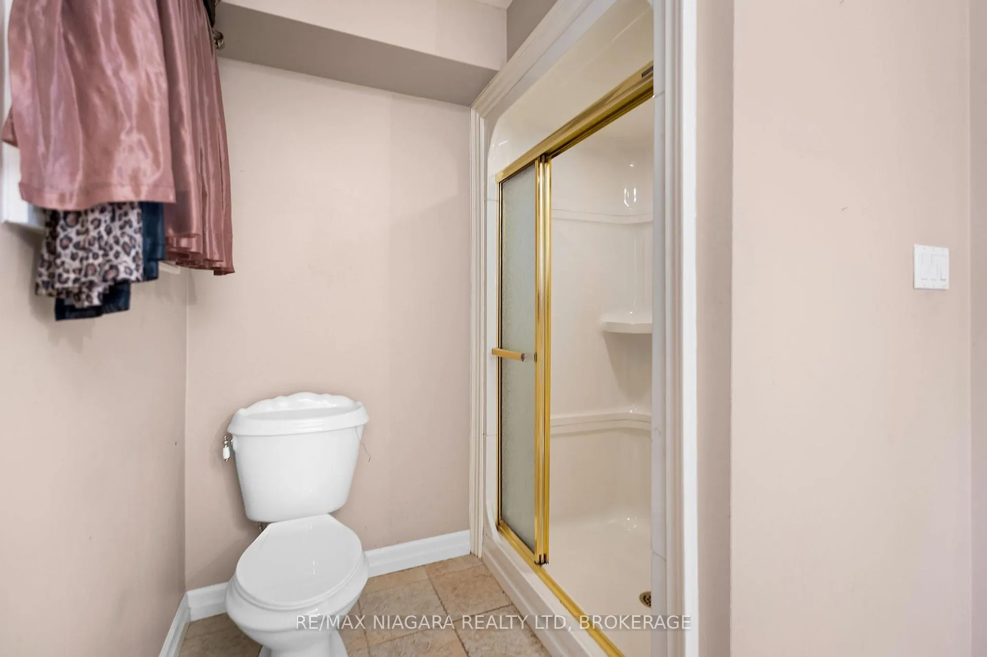Photo 17 of 4107 Campbell Avenue, Niagara Falls, Chippawa — HOMEH